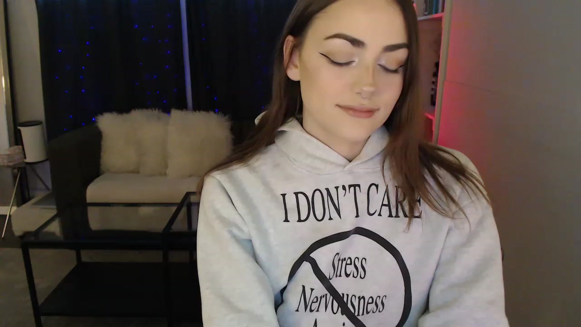 Gallery image thumbnail from angelpuppygrl's myfreecams stream on, 03/02/2023, 18:33 image 14 of 20