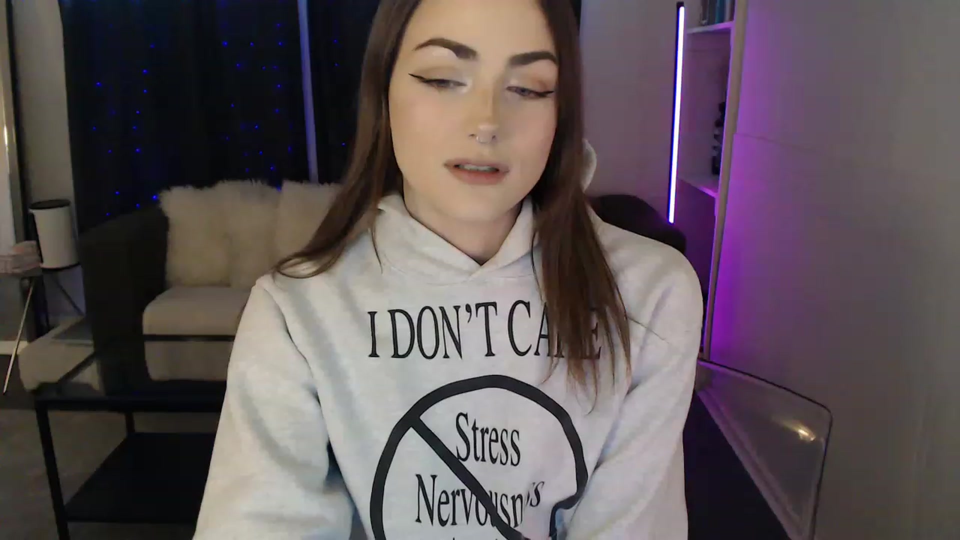 Gallery image thumbnail from angelpuppygrl's myfreecams stream on, 03/02/2023, 18:33 image 12 of 20