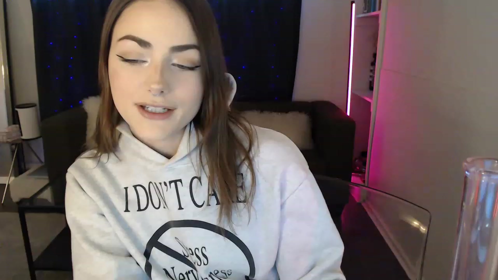 Gallery image thumbnail from angelpuppygrl's myfreecams stream on, 03/02/2023, 18:33 image 8 of 20
