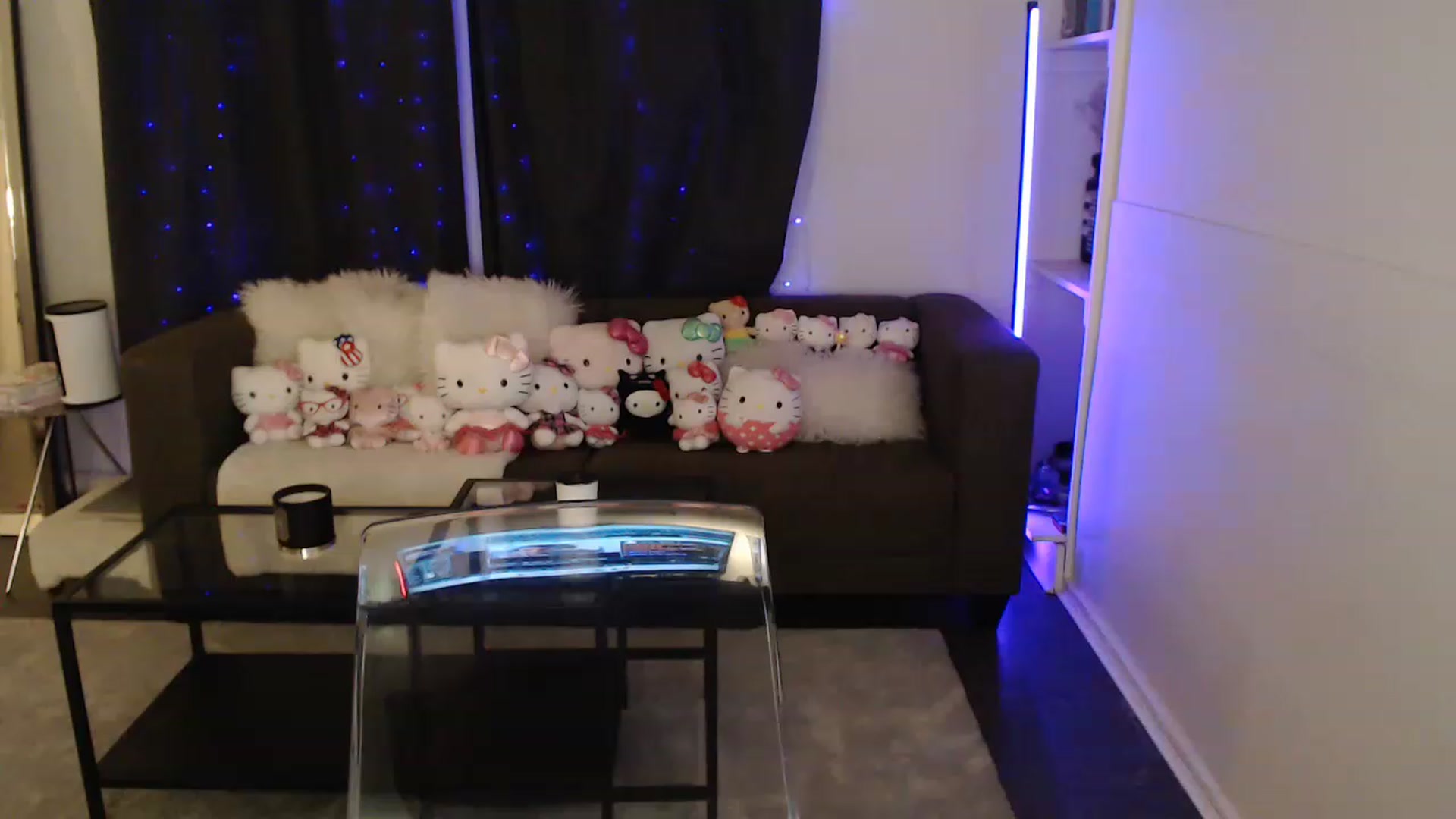 Gallery image thumbnail from angelpuppygrl's myfreecams stream on, 03/03/2023, 05:38 image 19 of 20