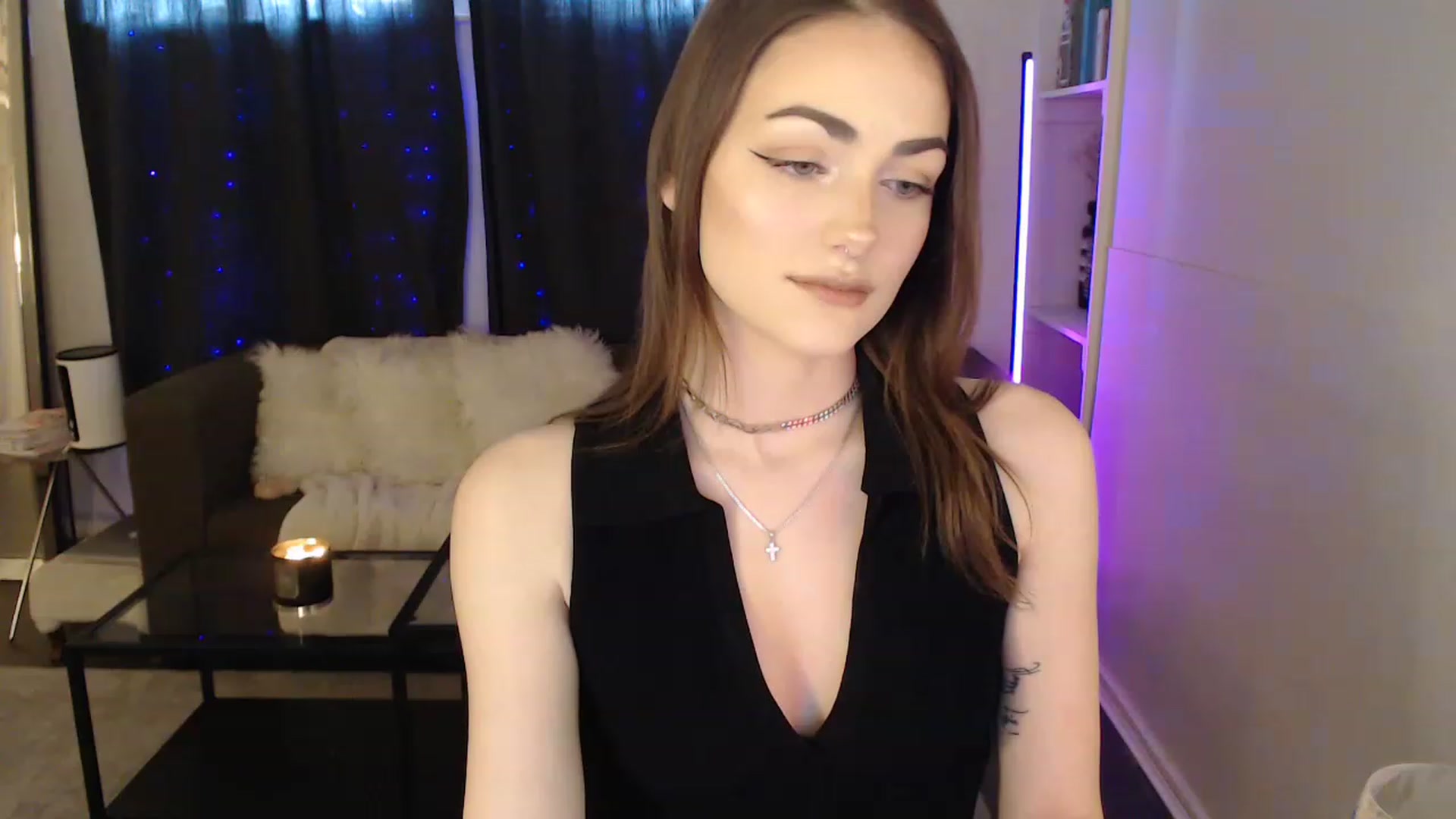 Gallery image thumbnail from angelpuppygrl's myfreecams stream on, 03/16/2023, 23:19 image 3 of 20