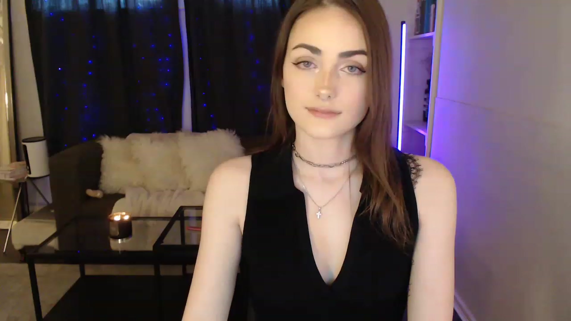 Gallery image thumbnail from angelpuppygrl's myfreecams stream on, 03/17/2023, 24:12 image 18 of 20