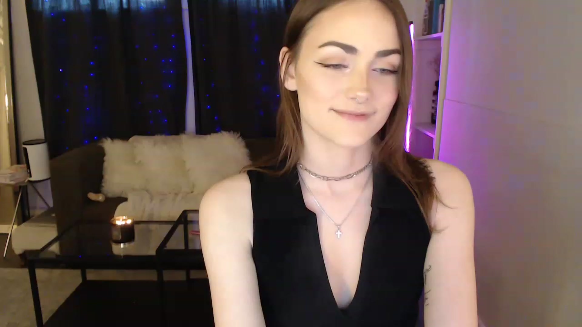 Gallery image thumbnail from angelpuppygrl's myfreecams stream on, 03/17/2023, 24:12 image 8 of 20