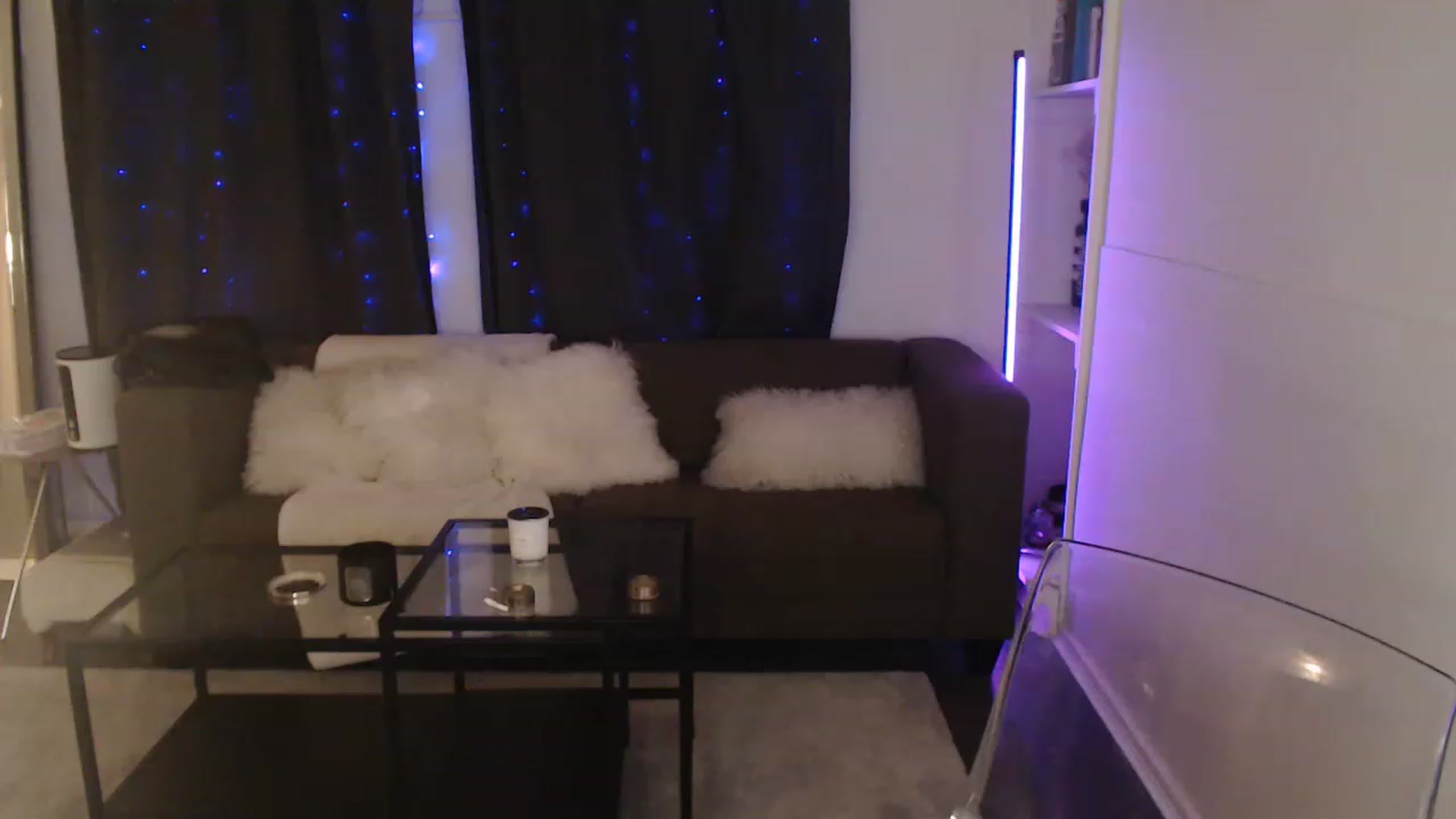 Gallery image thumbnail from angelpuppygrl's myfreecams stream on, 03/29/2023, 08:06 image 15 of 20