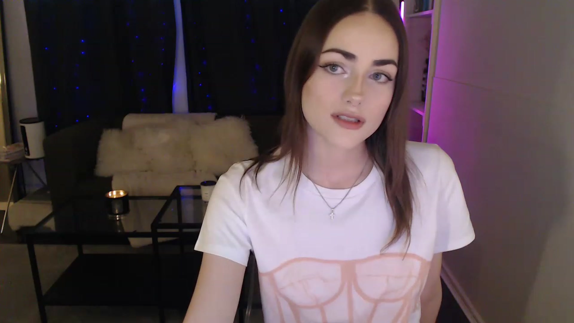 Gallery image thumbnail from angelpuppygrl's myfreecams stream on, 04/01/2023, 23:46 image 13 of 20