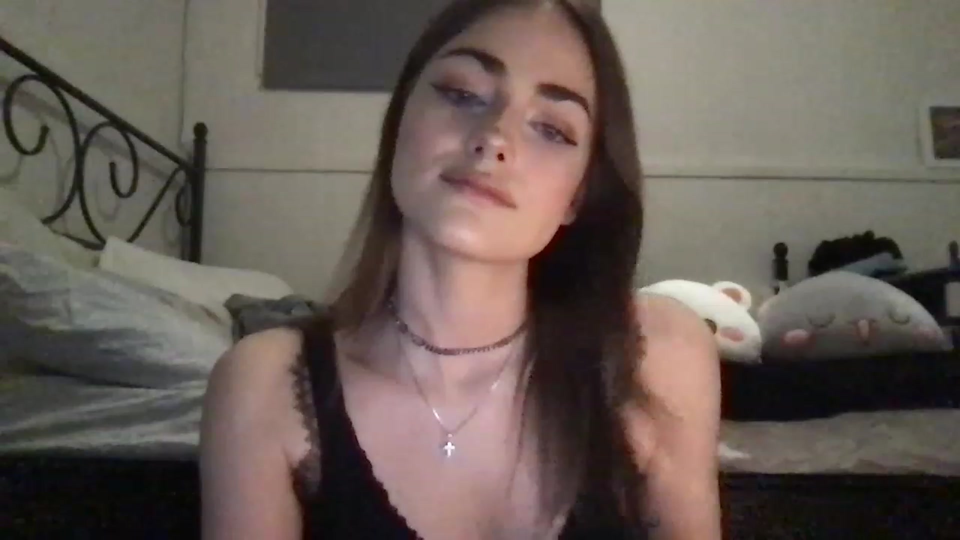 Gallery image thumbnail from angelpuppygrl's myfreecams stream on, 04/09/2023, 02:35 image 9 of 20