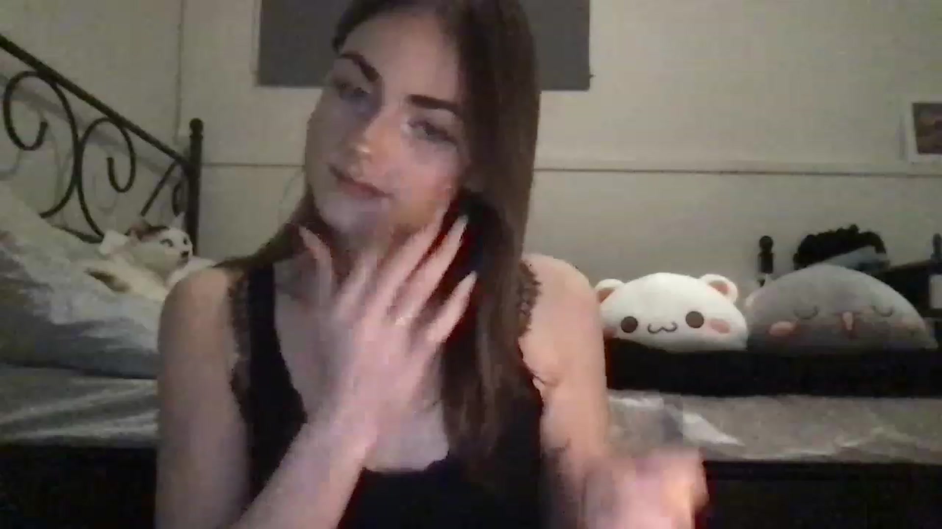Gallery image thumbnail from angelpuppygrl's myfreecams stream on, 04/09/2023, 02:35 image 13 of 20