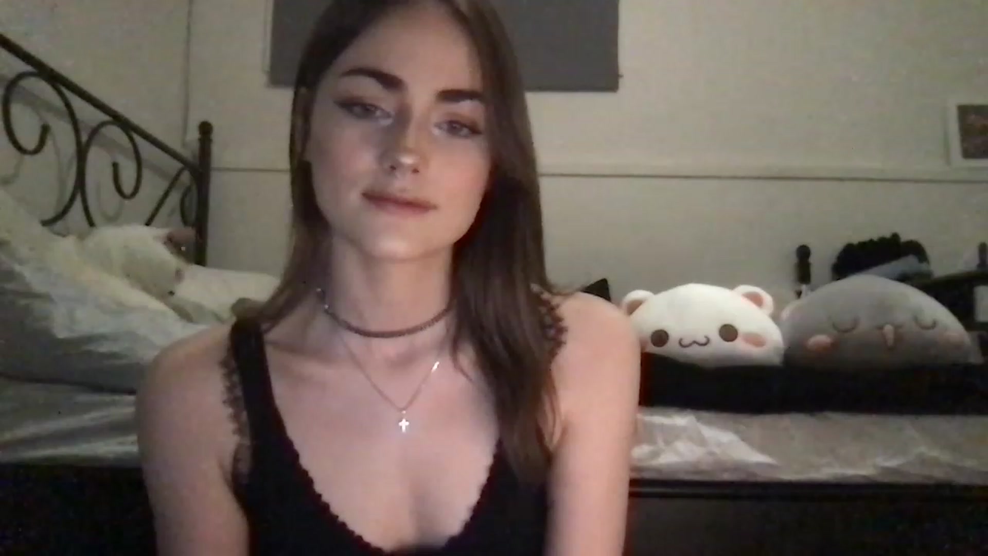 Gallery image thumbnail from angelpuppygrl's myfreecams stream on, 04/09/2023, 02:35 image 11 of 20