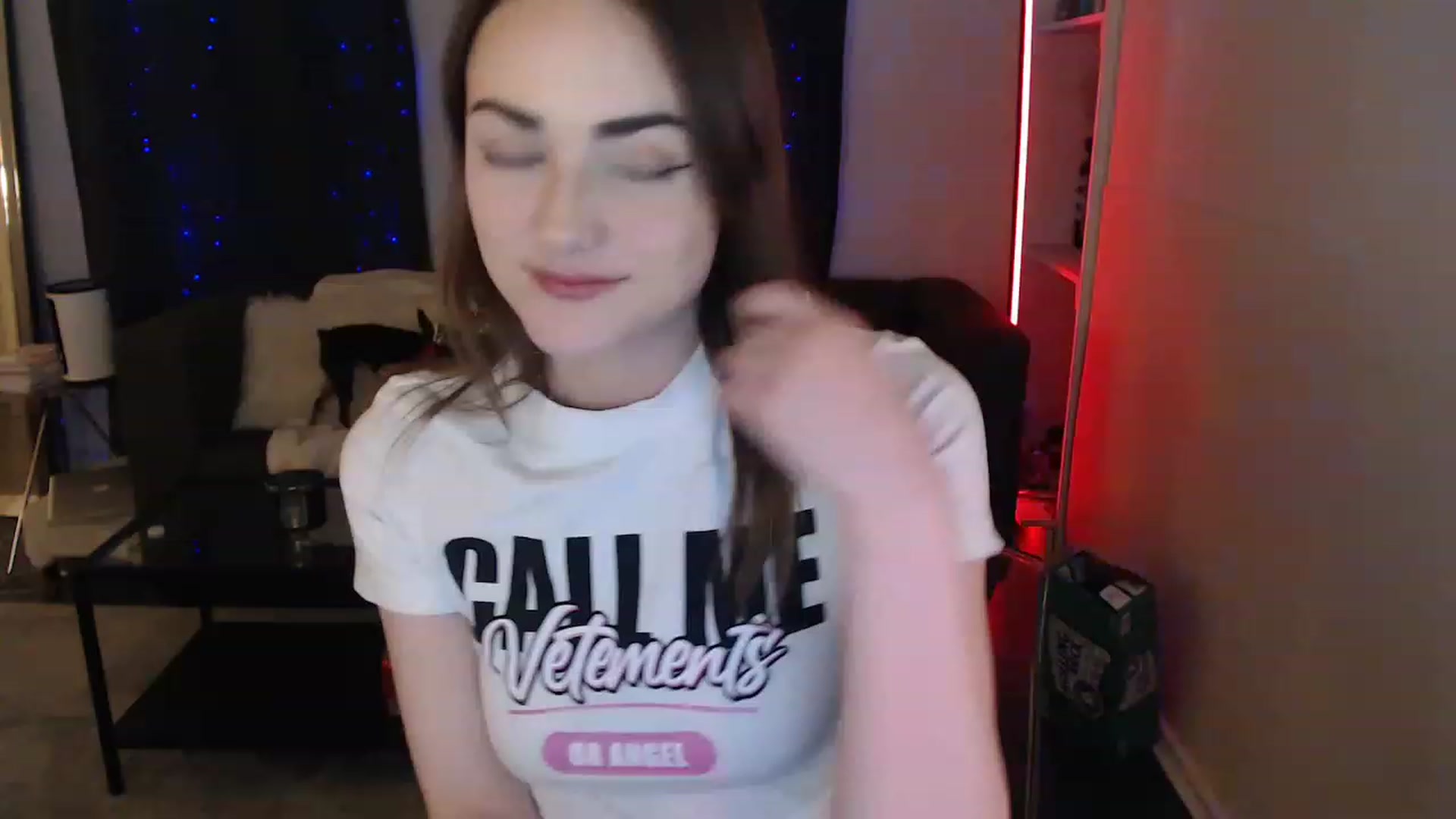 Gallery image thumbnail from angelpuppygrl's myfreecams stream on, 04/14/2023, 14:58 image 3 of 20