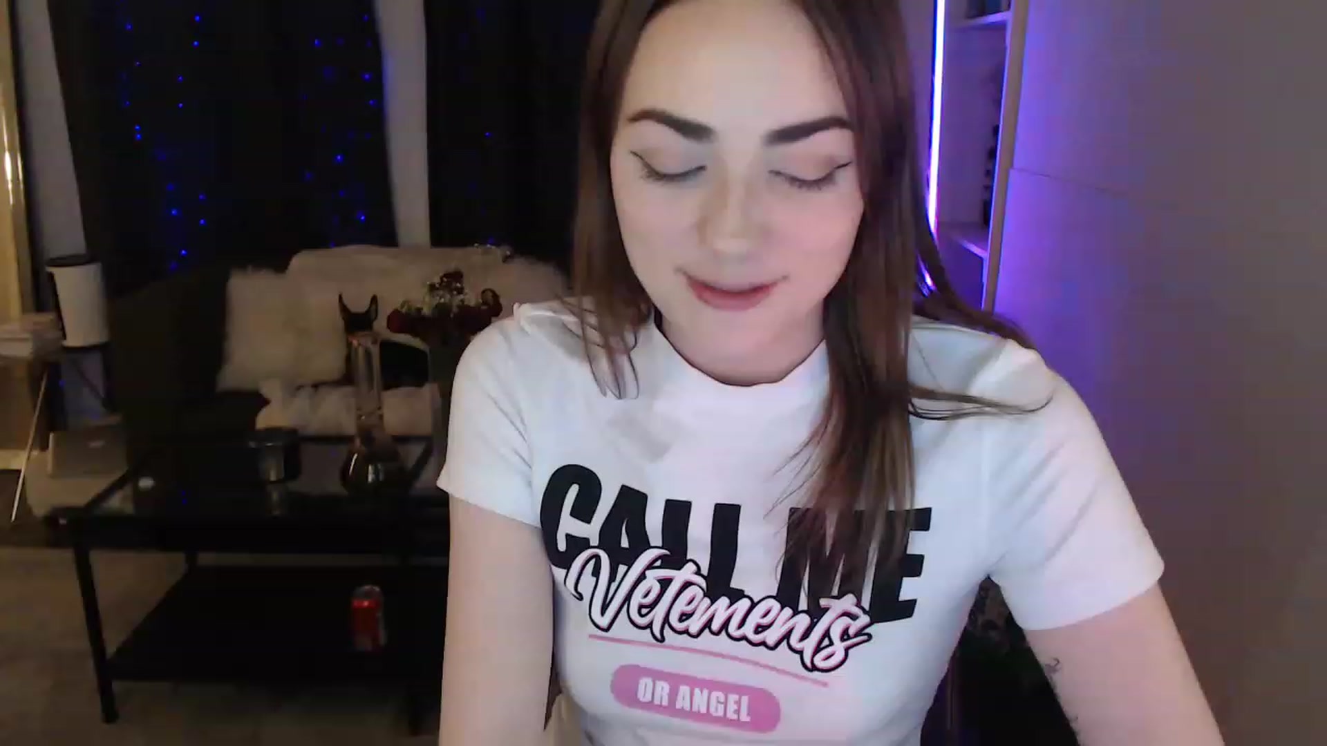 Gallery image thumbnail from angelpuppygrl's myfreecams stream on, 04/14/2023, 14:58 image 10 of 20