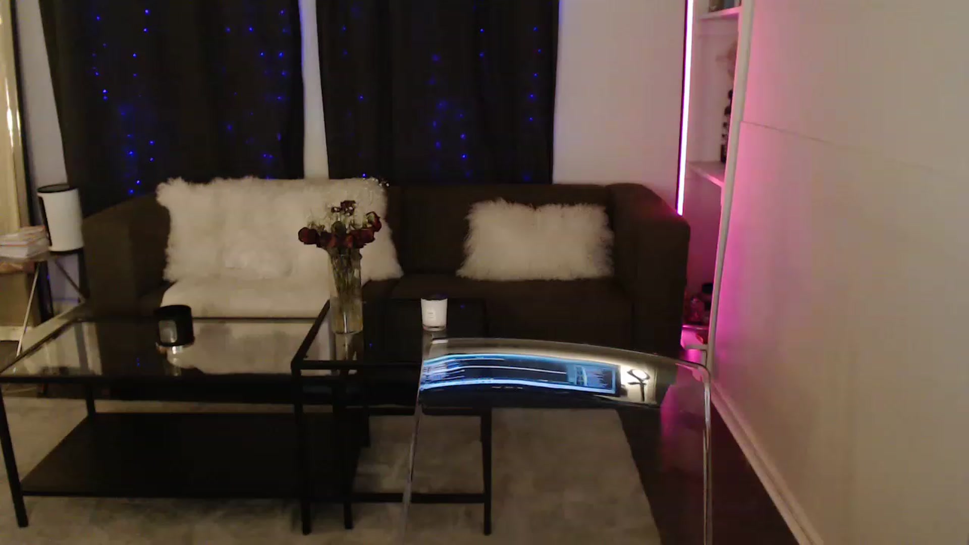 Gallery image thumbnail from angelpuppygrl's myfreecams stream on, 04/15/2023, 10:34 image 10 of 20
