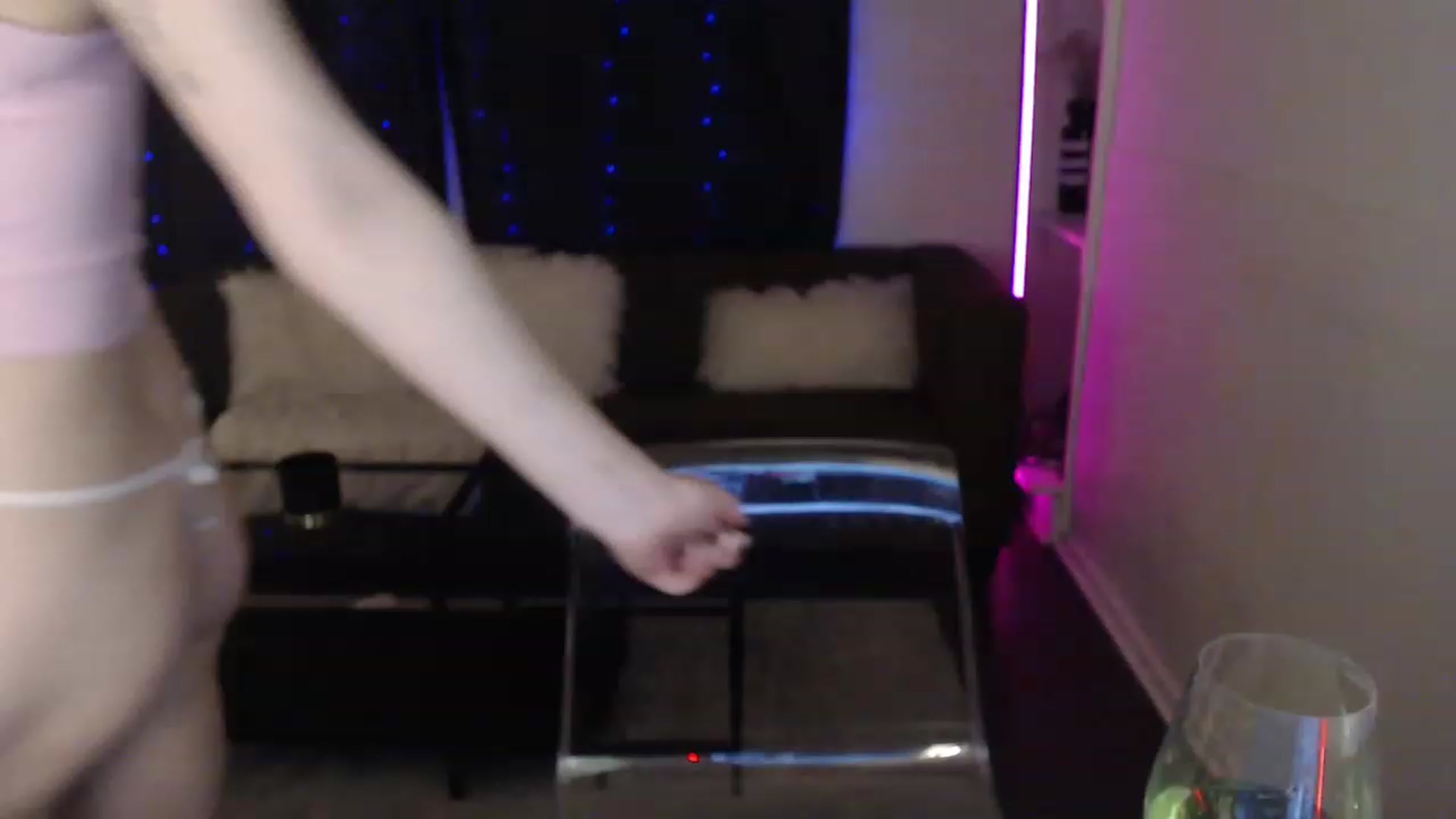 Gallery image thumbnail from angelpuppygrl's myfreecams stream on, 04/25/2023, 06:19 image 10 of 20