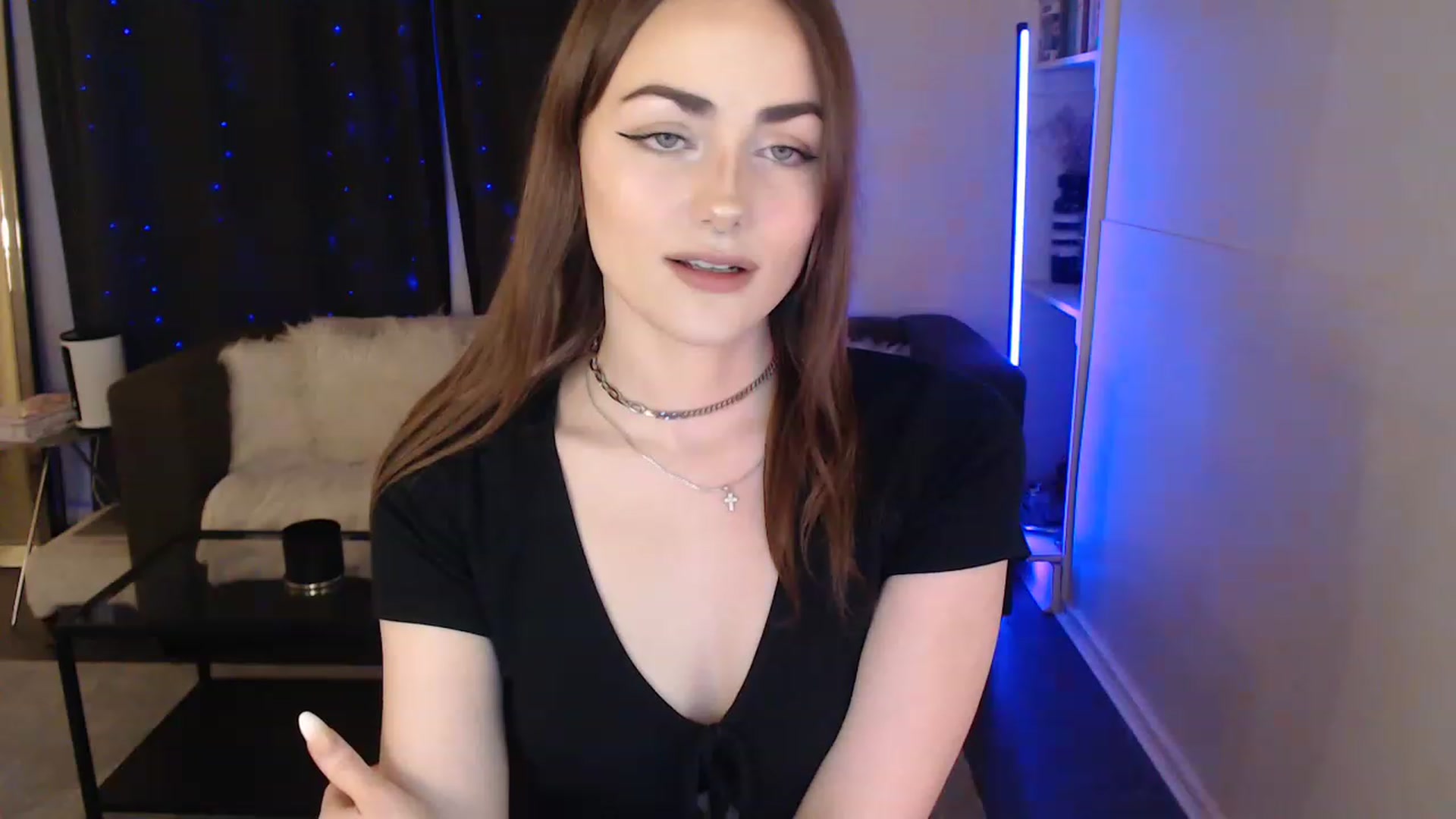 Gallery image thumbnail from angelpuppygrl's myfreecams stream on, 04/26/2023, 06:31 image 8 of 20