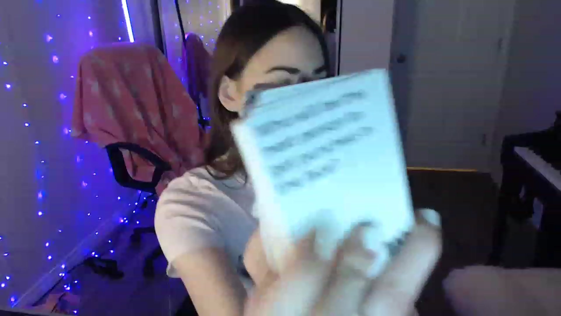 Gallery image thumbnail from angelpuppygrl's myfreecams stream on, 06/01/2023, 08:59 image 9 of 20