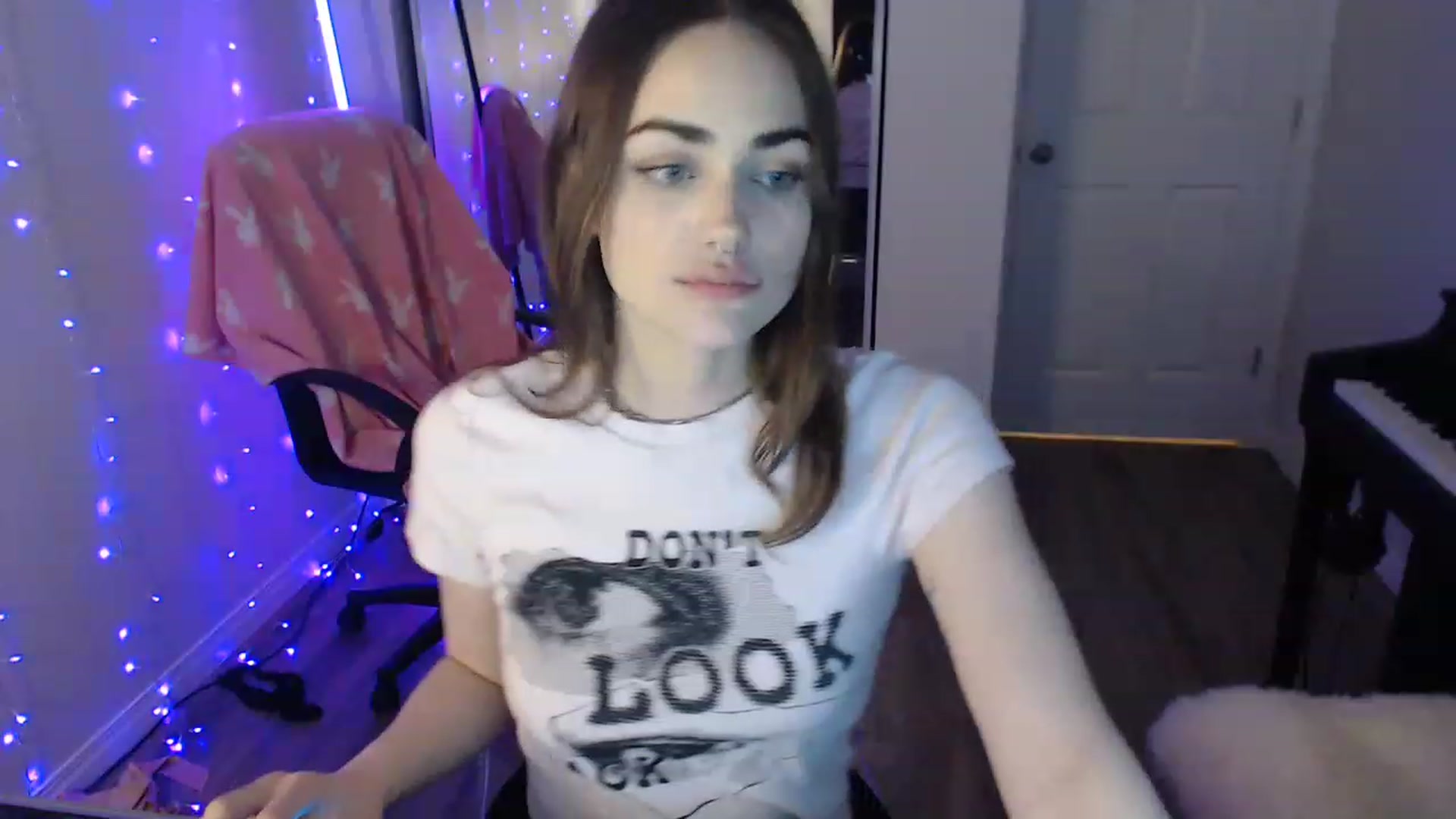 Gallery image thumbnail from angelpuppygrl's myfreecams stream on, 06/01/2023, 08:59 image 7 of 20