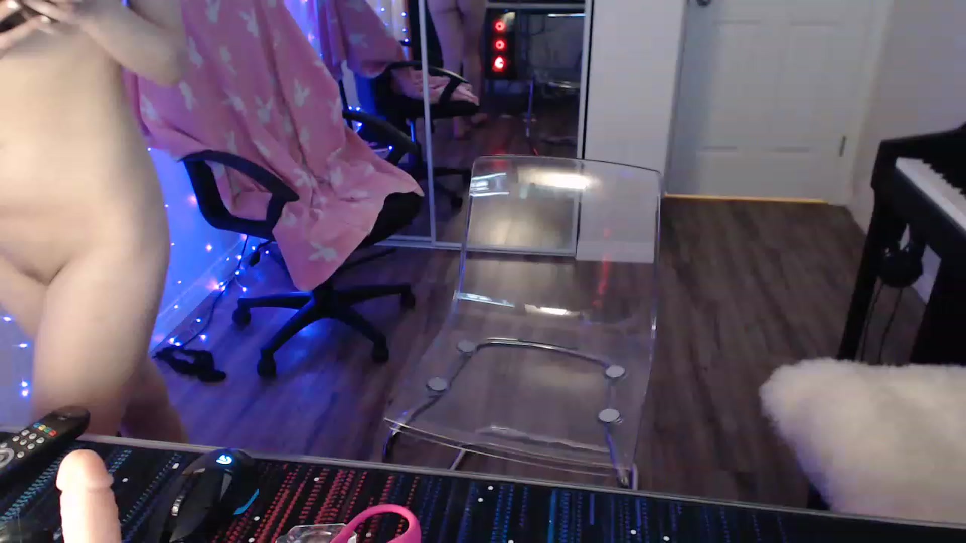 Gallery image thumbnail from angelpuppygrl's myfreecams stream on, 06/01/2023, 08:59 image 14 of 20
