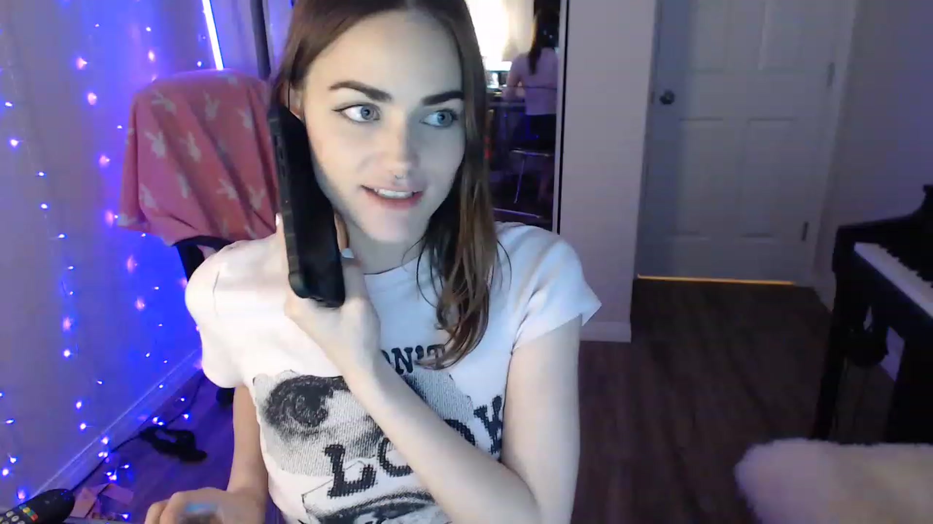 Gallery image thumbnail from angelpuppygrl's myfreecams stream on, 06/01/2023, 08:59 image 10 of 20