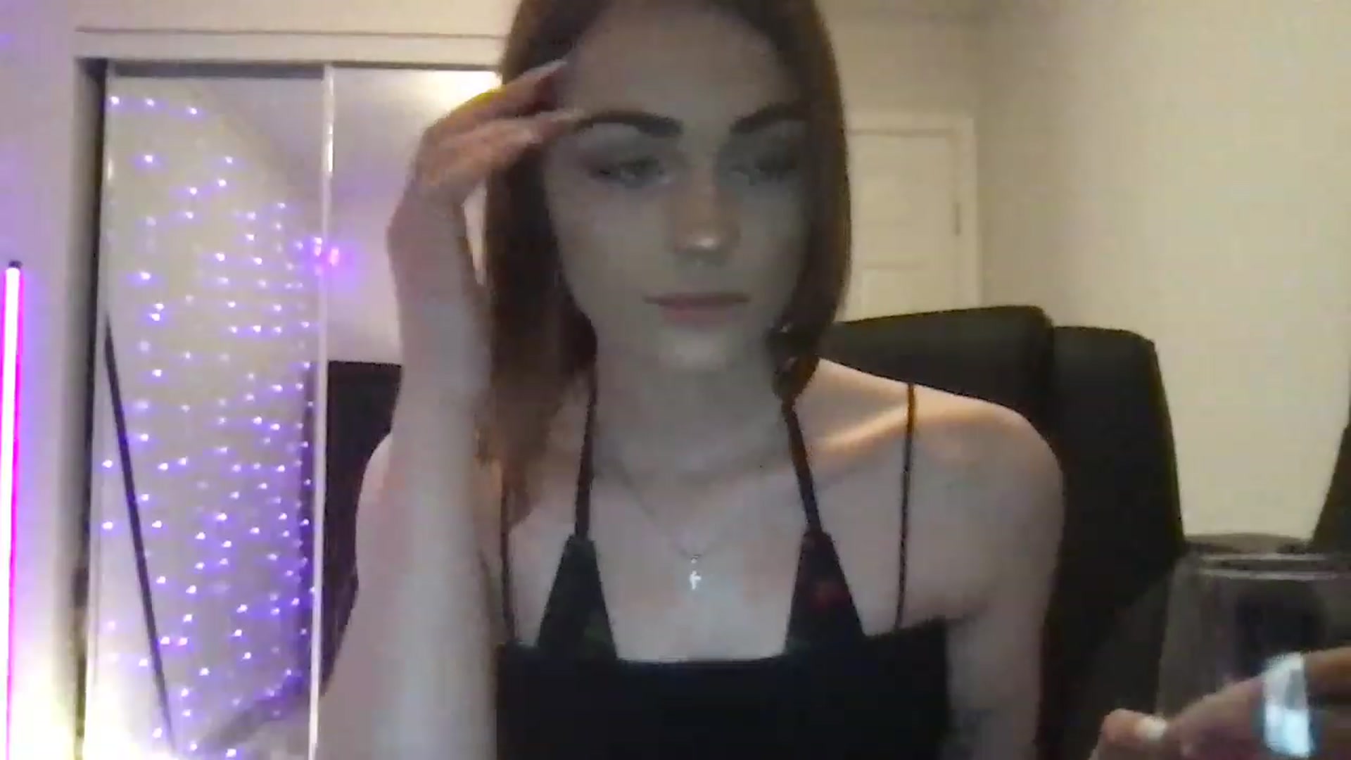 Gallery image thumbnail from angelpuppygrl's myfreecams stream on, 06/13/2023, 03:39 image 7 of 20