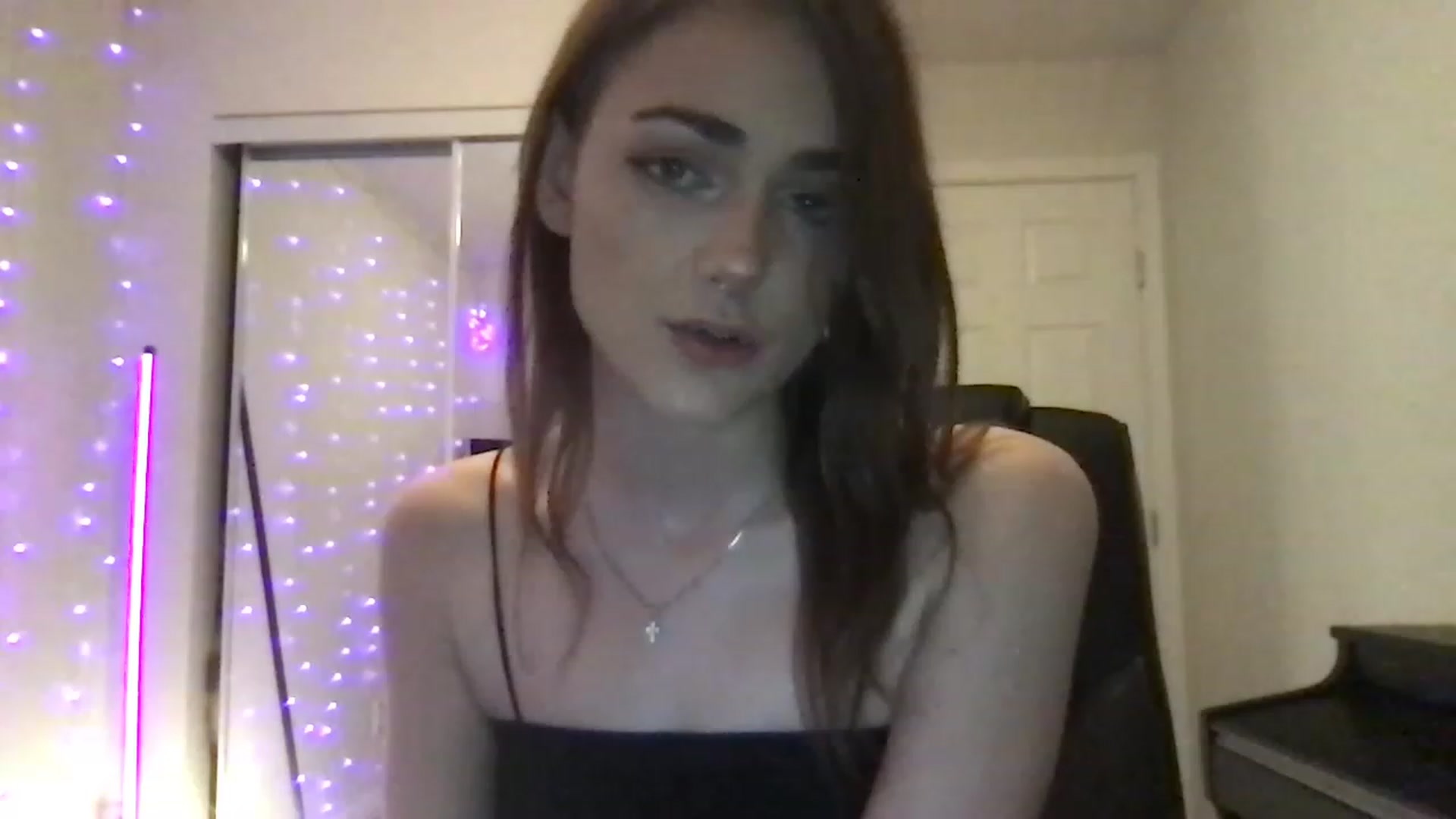 Gallery image thumbnail from angelpuppygrl's myfreecams stream on, 06/13/2023, 04:51 image 8 of 20