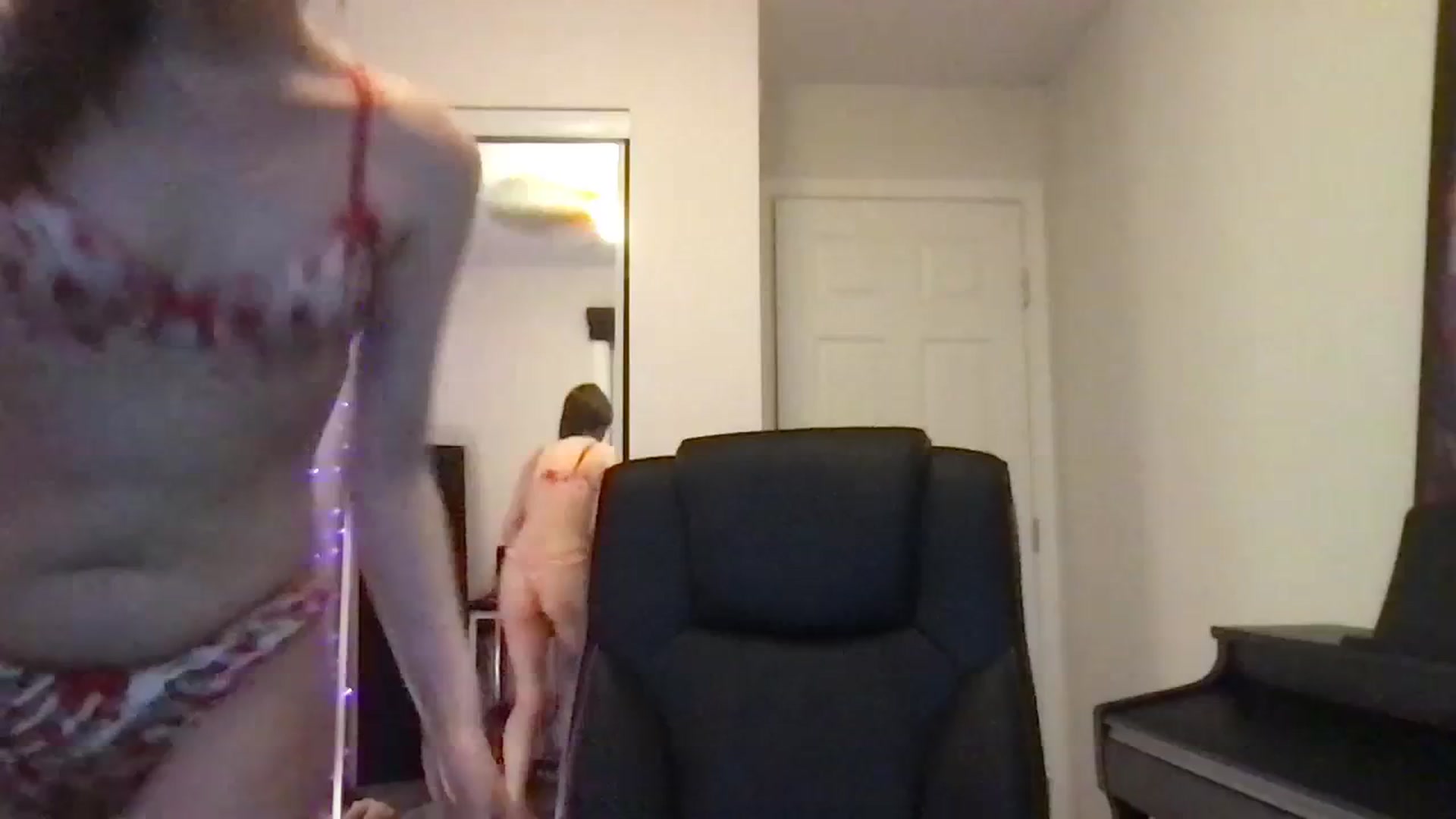 Gallery image thumbnail from angelpuppygrl's myfreecams stream on, 06/13/2023, 10:58 image 10 of 20