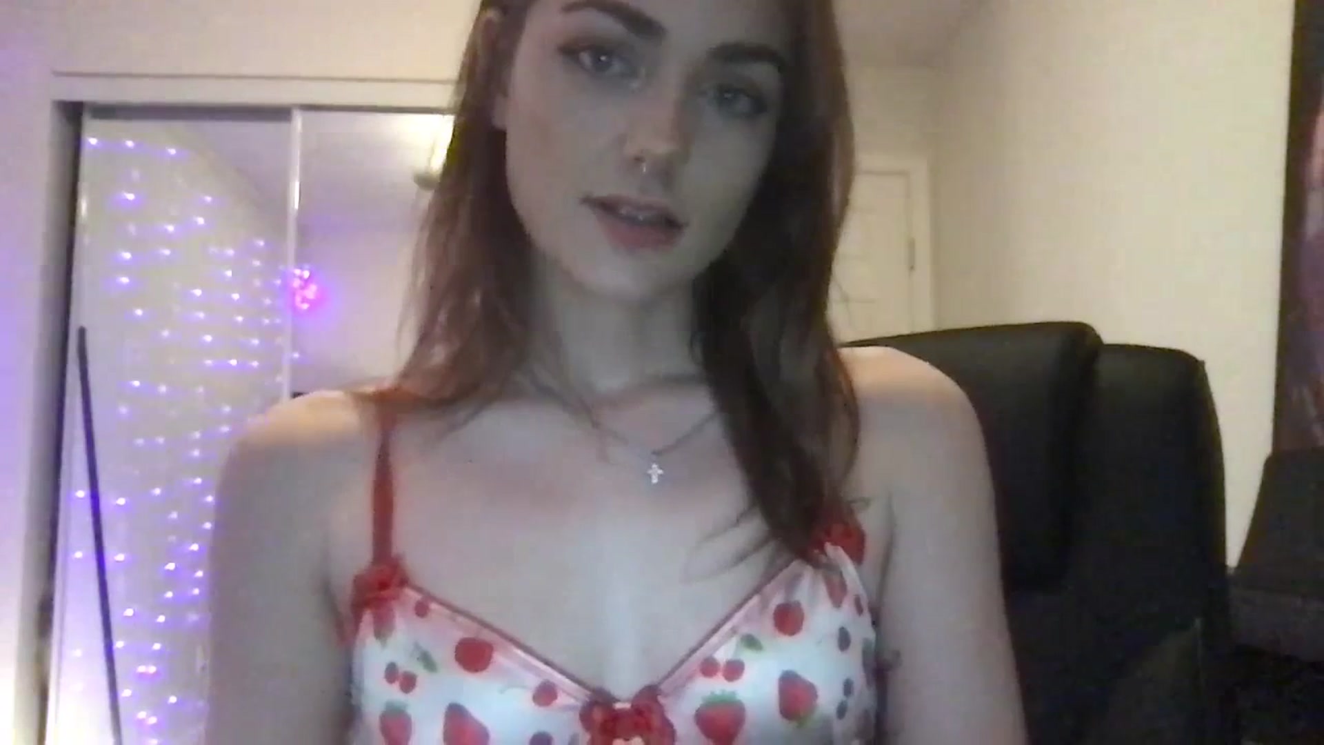 Gallery image thumbnail from angelpuppygrl's myfreecams stream on, 06/13/2023, 10:58 image 3 of 20