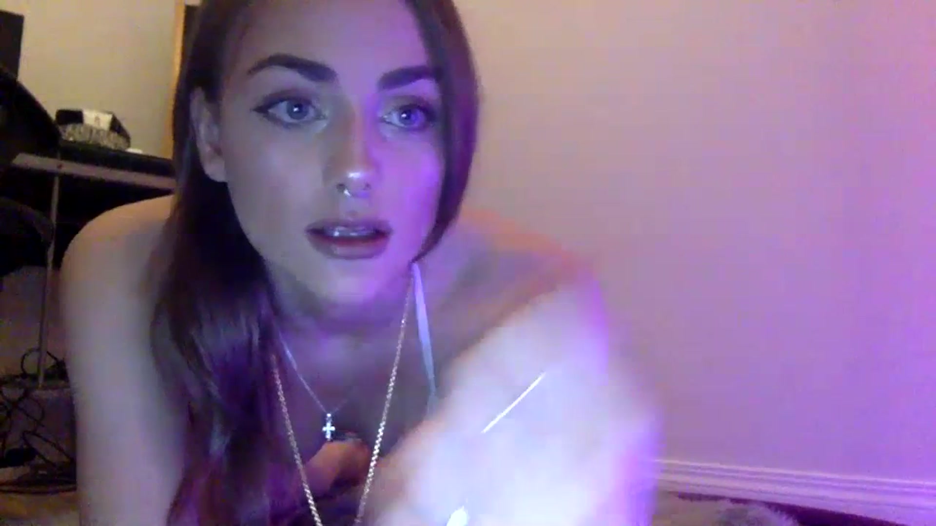 Gallery image thumbnail from angelpuppygrl's myfreecams stream on, 07/05/2023, 07:32 image 3 of 20