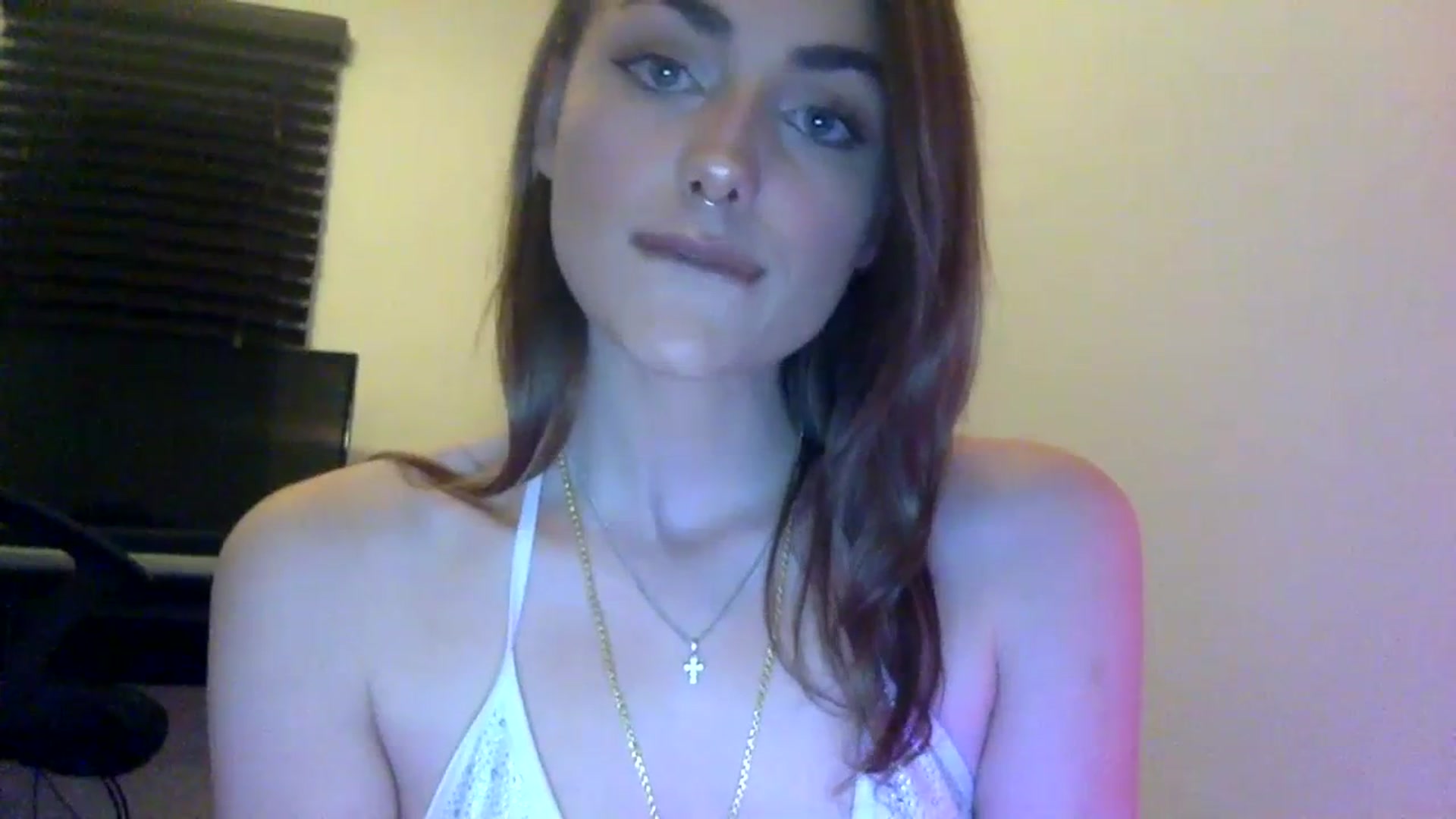 Gallery image thumbnail from angelpuppygrl's myfreecams stream on, 07/05/2023, 07:32 image 5 of 20