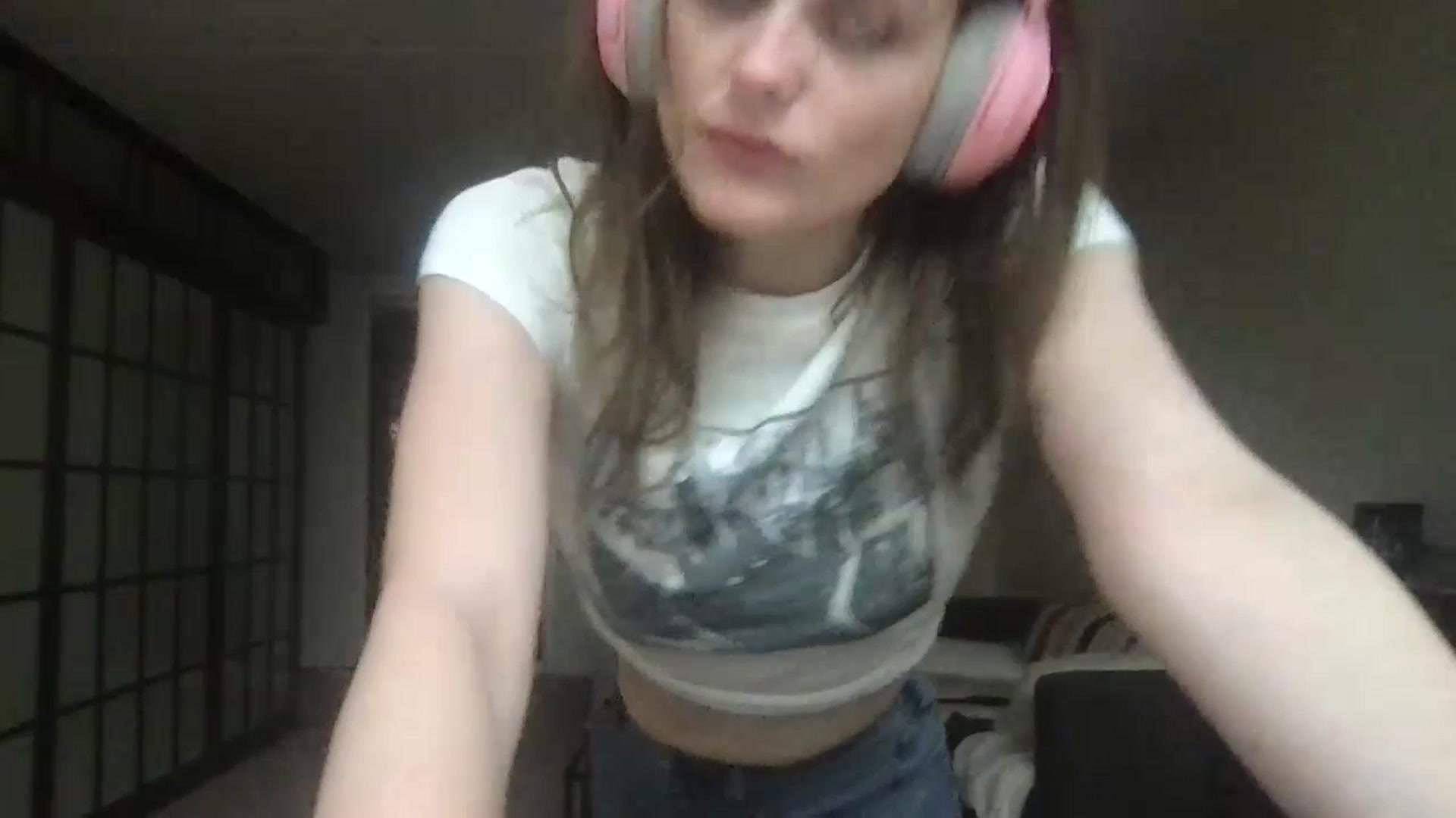 Gallery image thumbnail from angelpuppygrl's myfreecams stream on, 07/15/2023, 09:35 image 1 of 20
