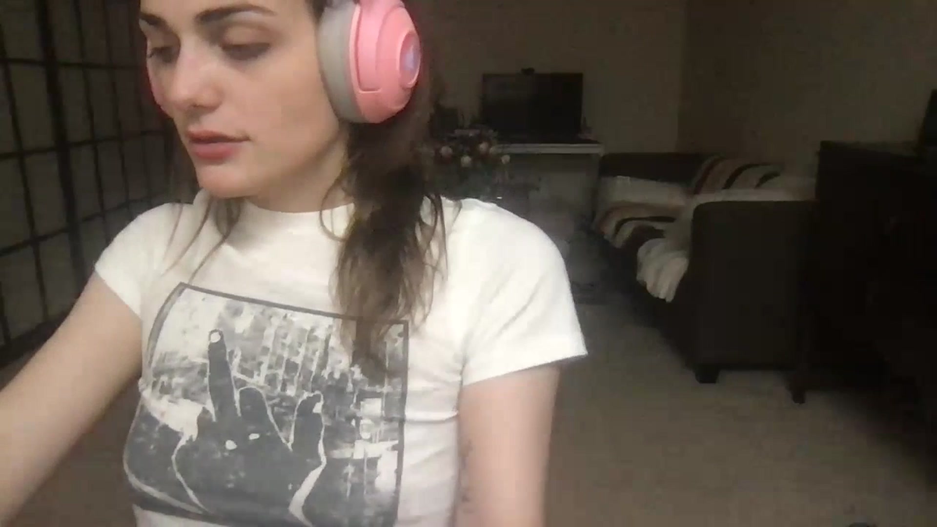 Gallery image thumbnail from angelpuppygrl's myfreecams stream on, 07/15/2023, 09:35 image 10 of 20