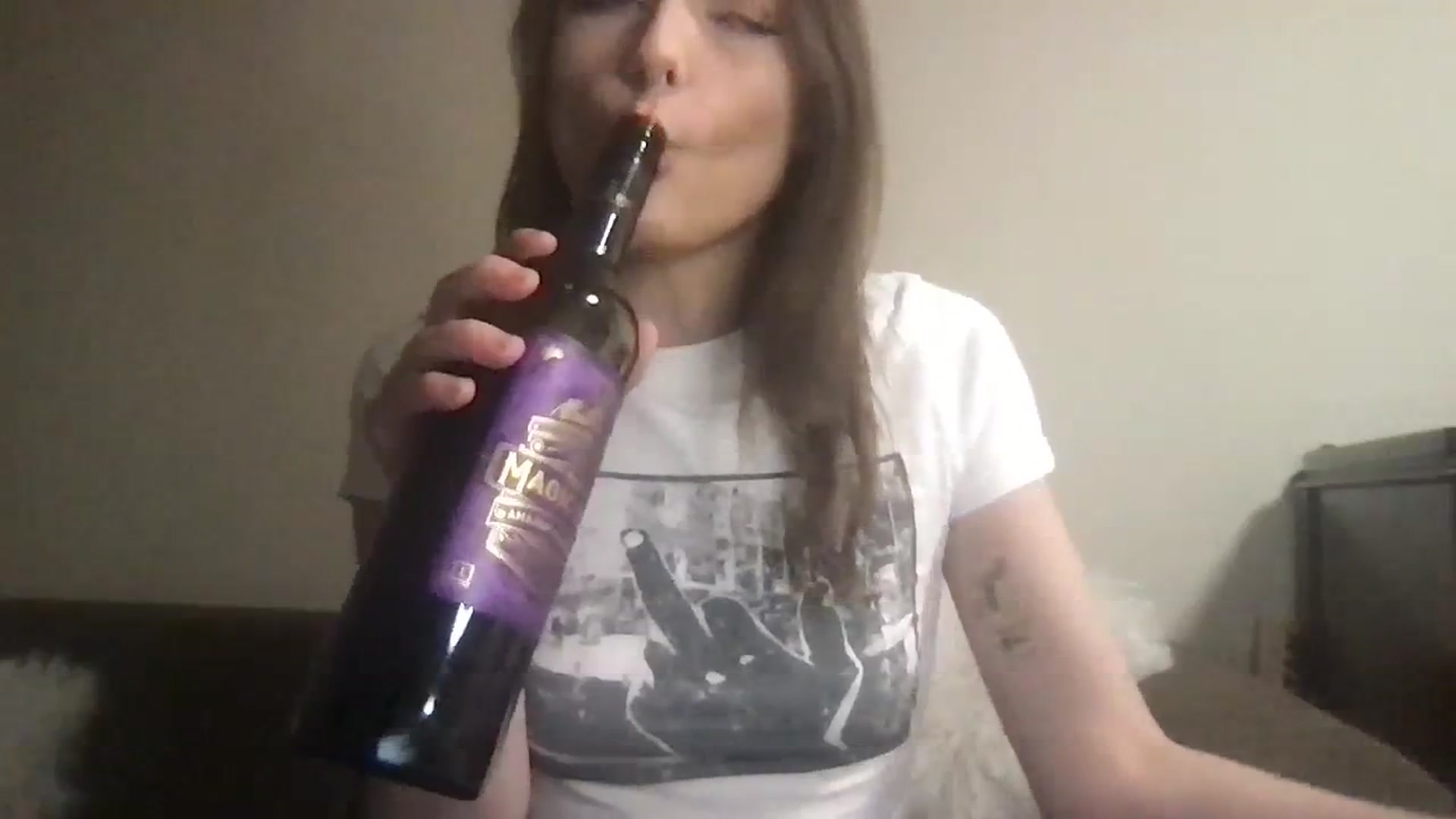 Gallery image thumbnail from angelpuppygrl's myfreecams stream on, 07/30/2023, 08:40 image 4 of 20