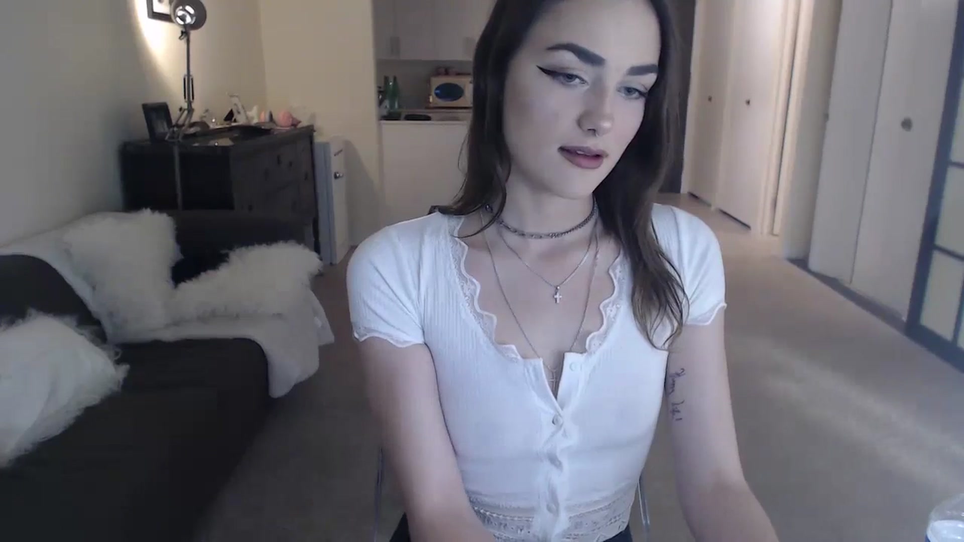 Gallery image thumbnail from angelpuppygrl's myfreecams stream on, 08/19/2023, 13:33 image 3 of 20