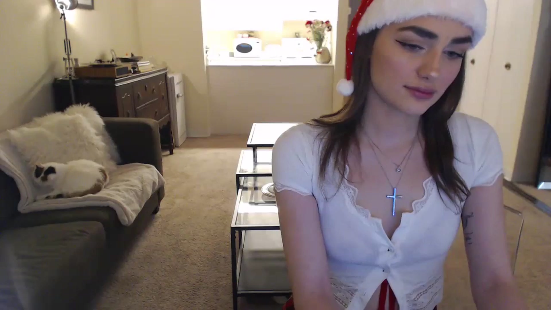 Gallery image thumbnail from angelpuppygrl's myfreecams stream on, 12/24/2023, 19:51 image 8 of 20