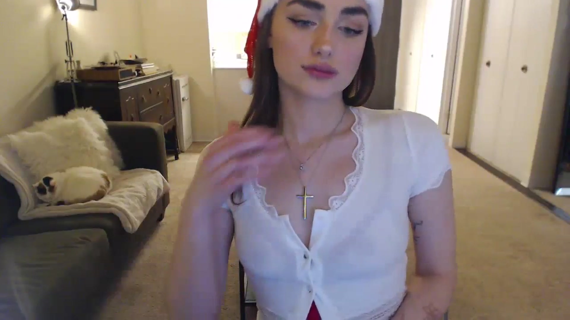 Gallery image thumbnail from angelpuppygrl's myfreecams stream on, 12/24/2023, 19:51 image 18 of 20