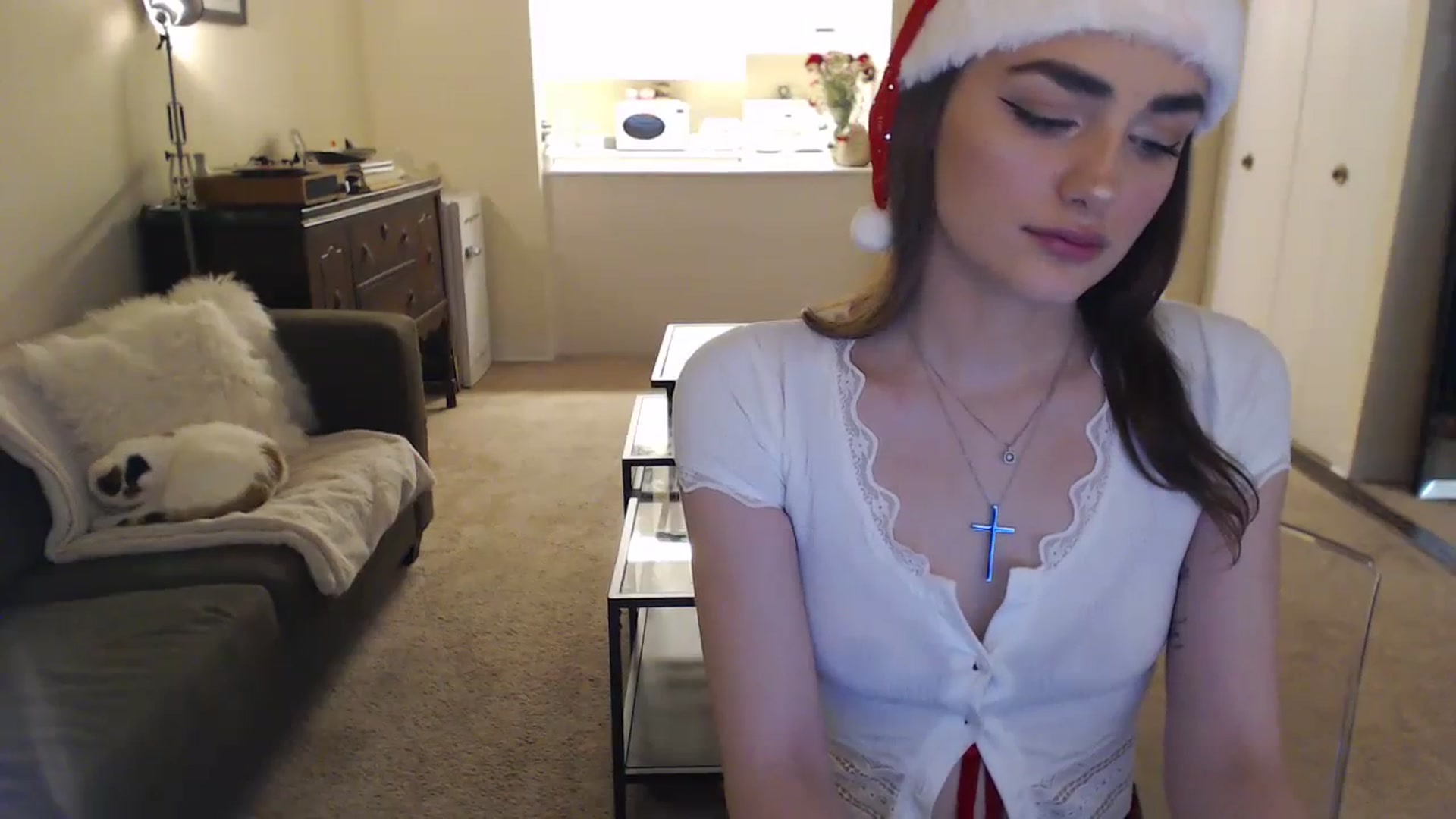 Gallery image thumbnail from angelpuppygrl's myfreecams stream on, 12/24/2023, 19:51 image 10 of 20