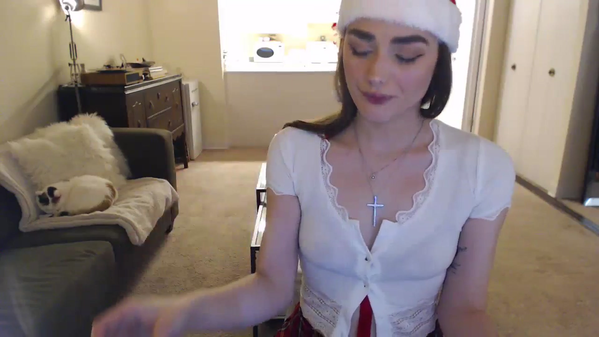 Gallery image thumbnail from angelpuppygrl's myfreecams stream on, 12/24/2023, 19:51 image 19 of 20