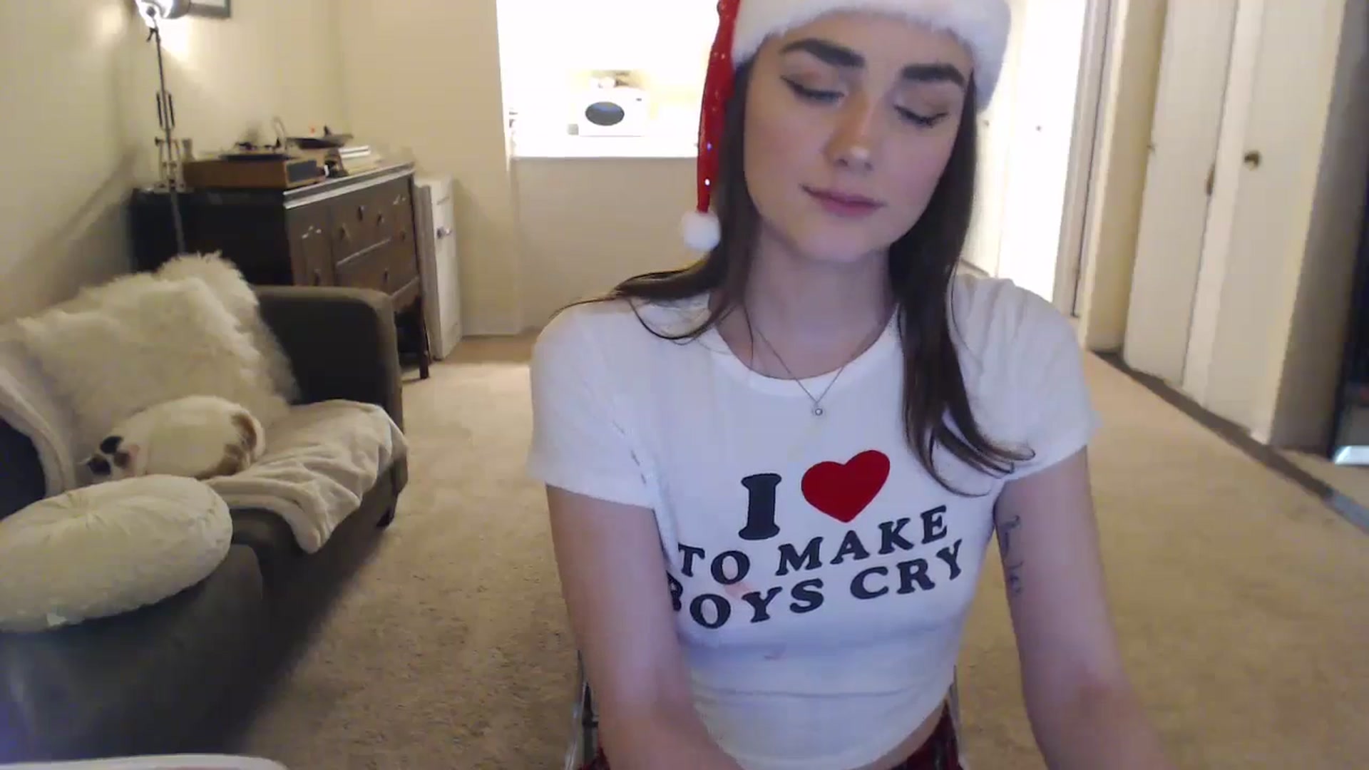 Gallery image thumbnail from angelpuppygrl's myfreecams stream on, 12/24/2023, 20:55 image 10 of 20