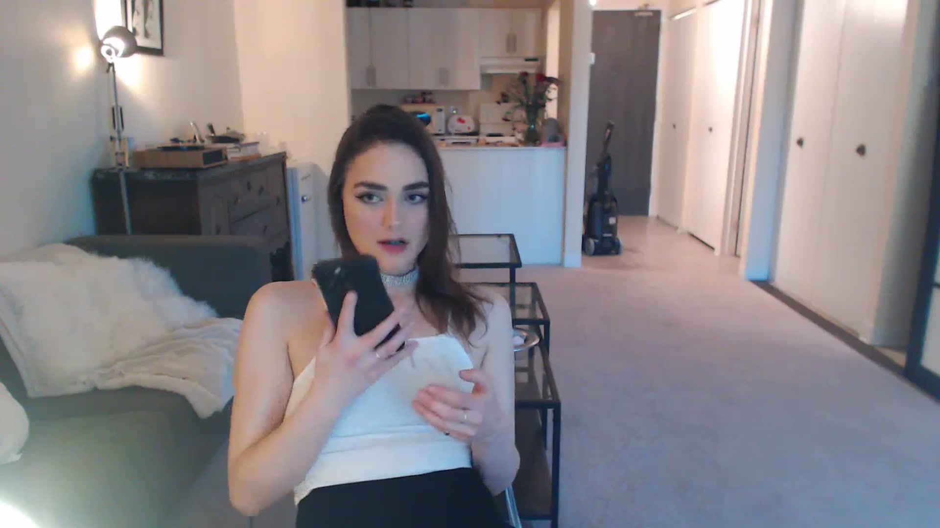 Gallery image thumbnail from angelpuppygrl's myfreecams stream on, 01/01/2024, 19:23 image 12 of 20