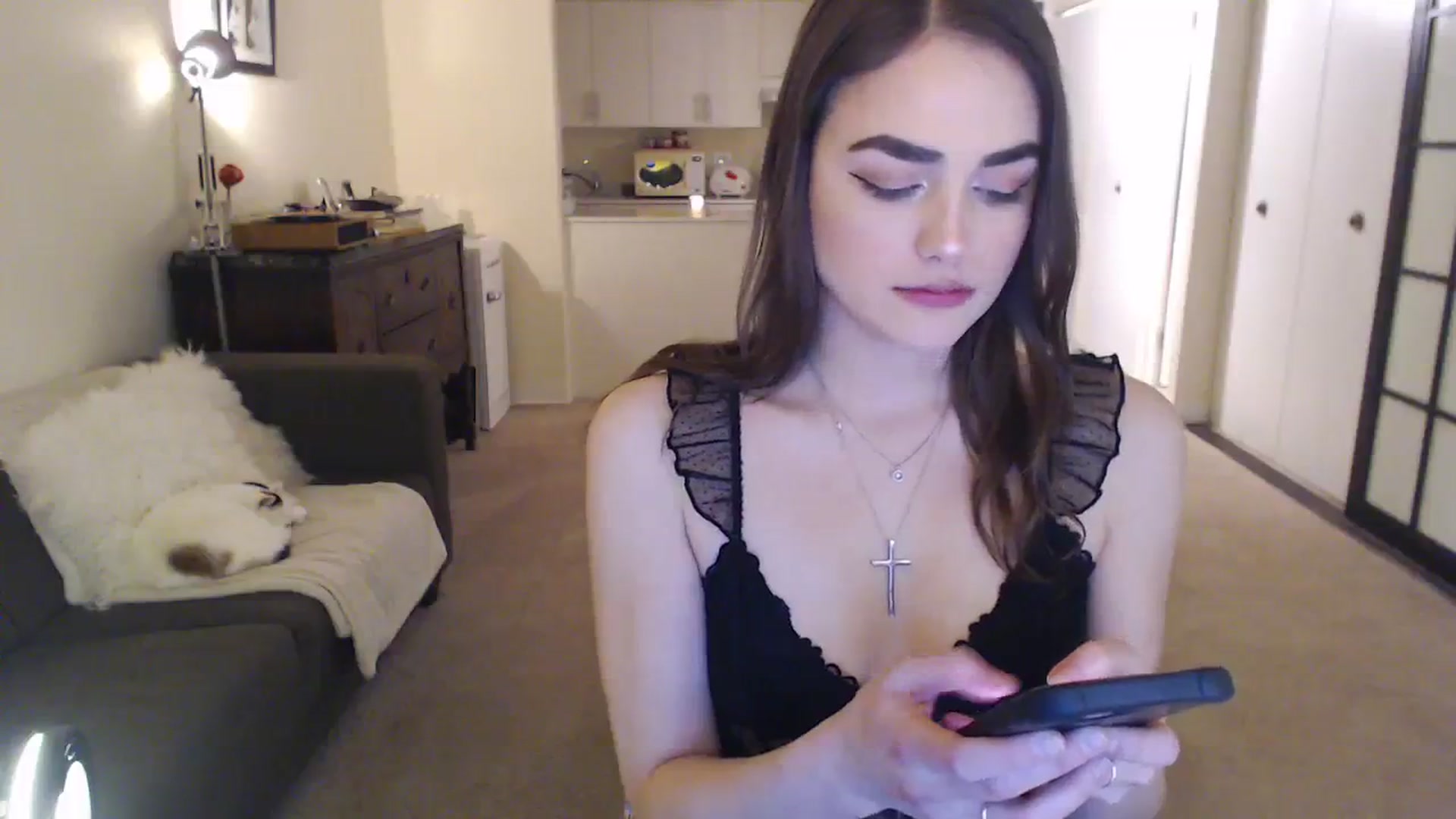 Gallery image thumbnail from angelpuppygrl's myfreecams stream on, 01/09/2024, 14:49 image 10 of 20