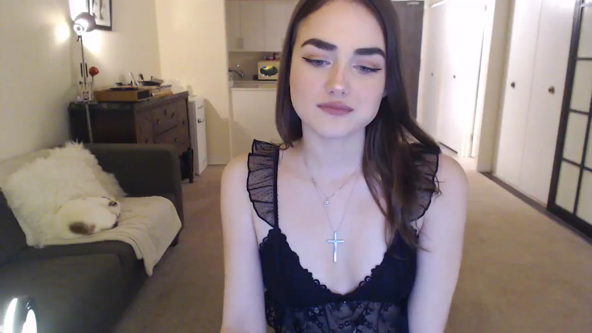 Gallery image thumbnail from angelpuppygrl's myfreecams stream on, 01/09/2024, 14:49 image 2 of 20