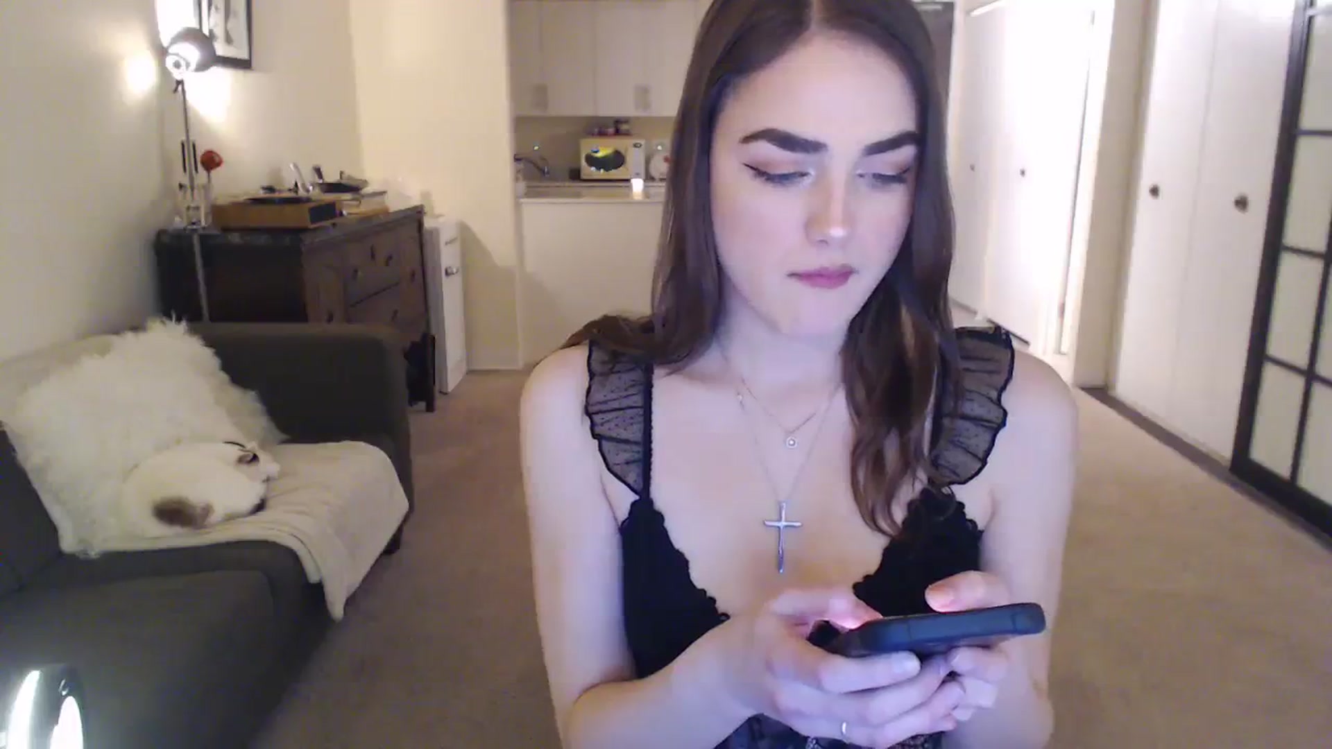 Gallery image thumbnail from angelpuppygrl's myfreecams stream on, 01/09/2024, 14:49 image 13 of 20