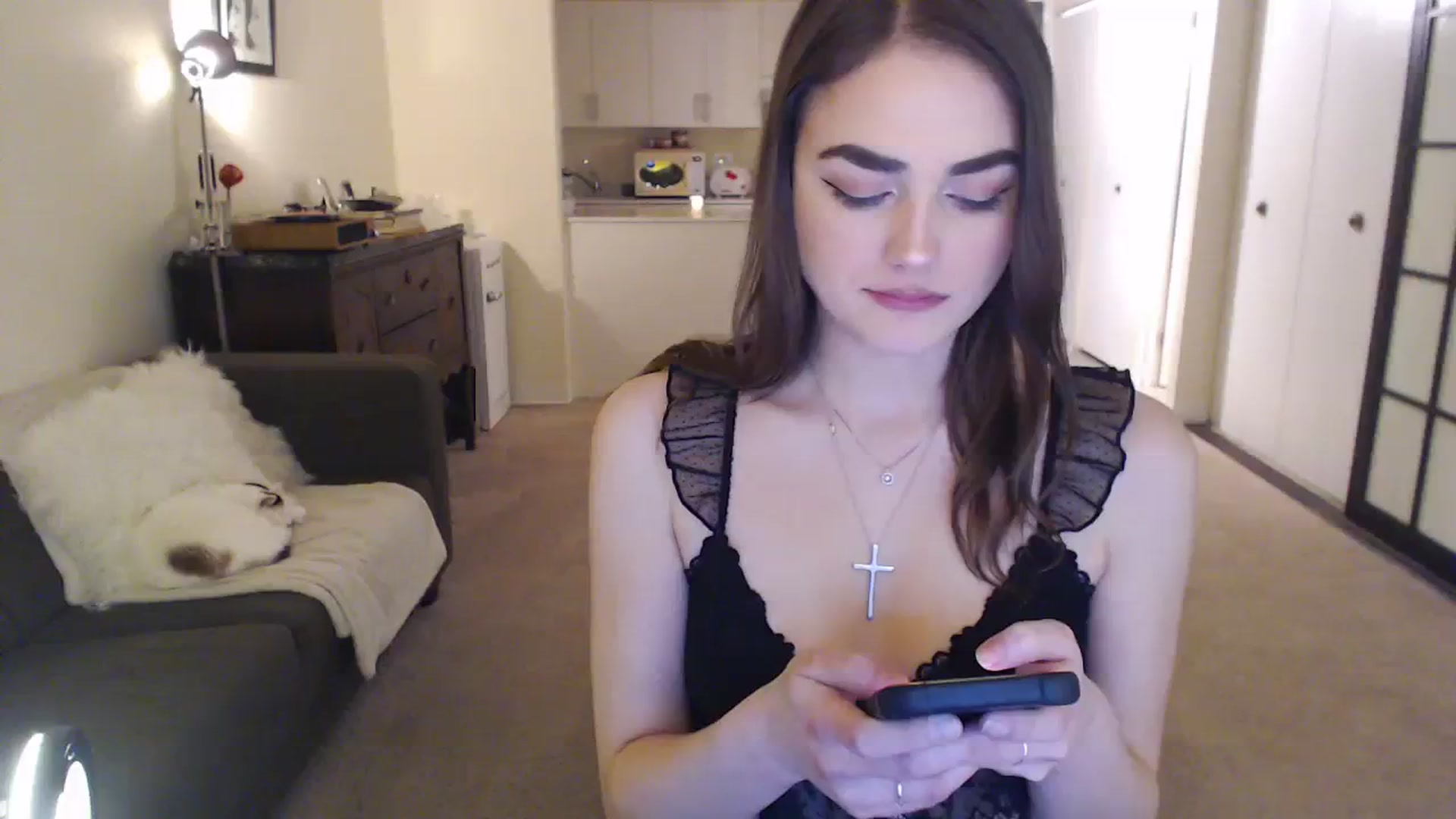 Gallery image thumbnail from angelpuppygrl's myfreecams stream on, 01/09/2024, 14:49 image 12 of 20