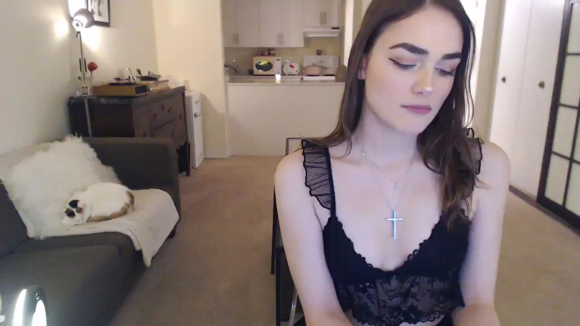 Gallery image thumbnail from angelpuppygrl's myfreecams stream on, 01/09/2024, 15:22 image 4 of 20