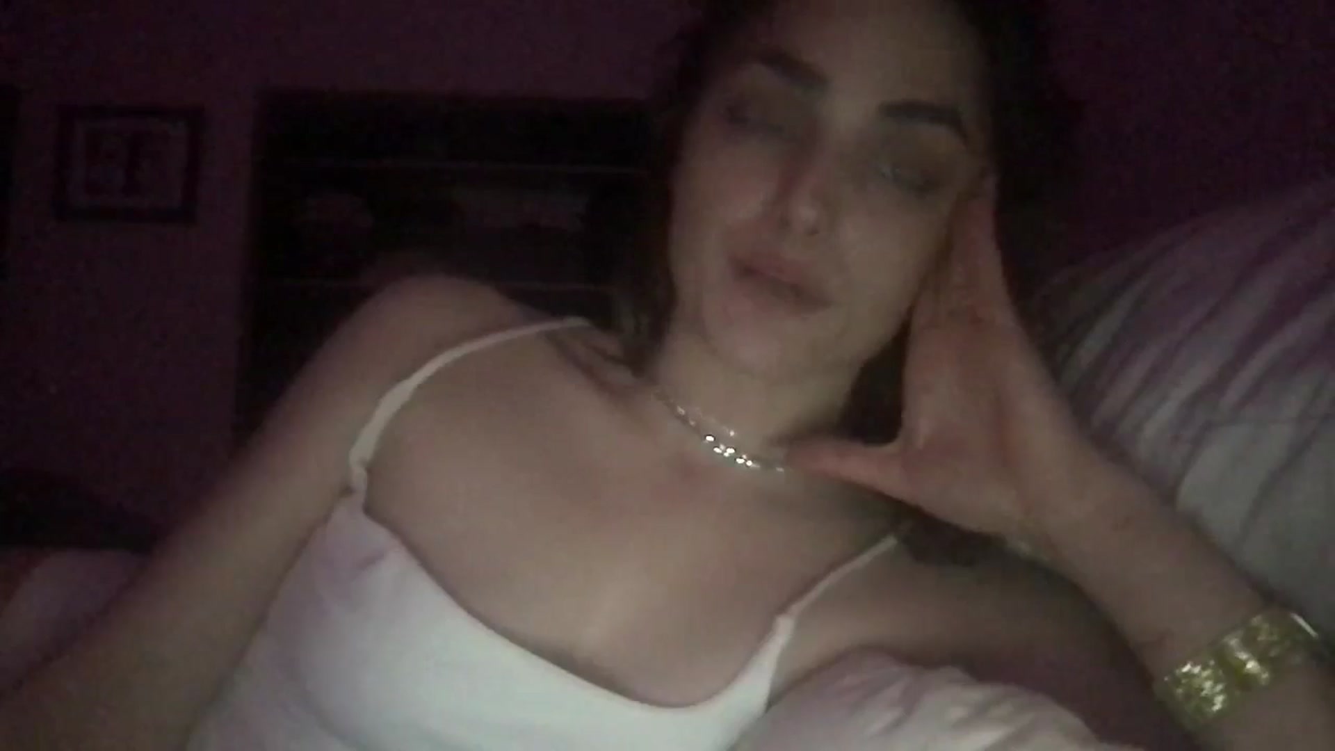 Gallery image thumbnail from angelpuppygrl's myfreecams stream on, 05/25/2024, 16:15 image 2 of 20