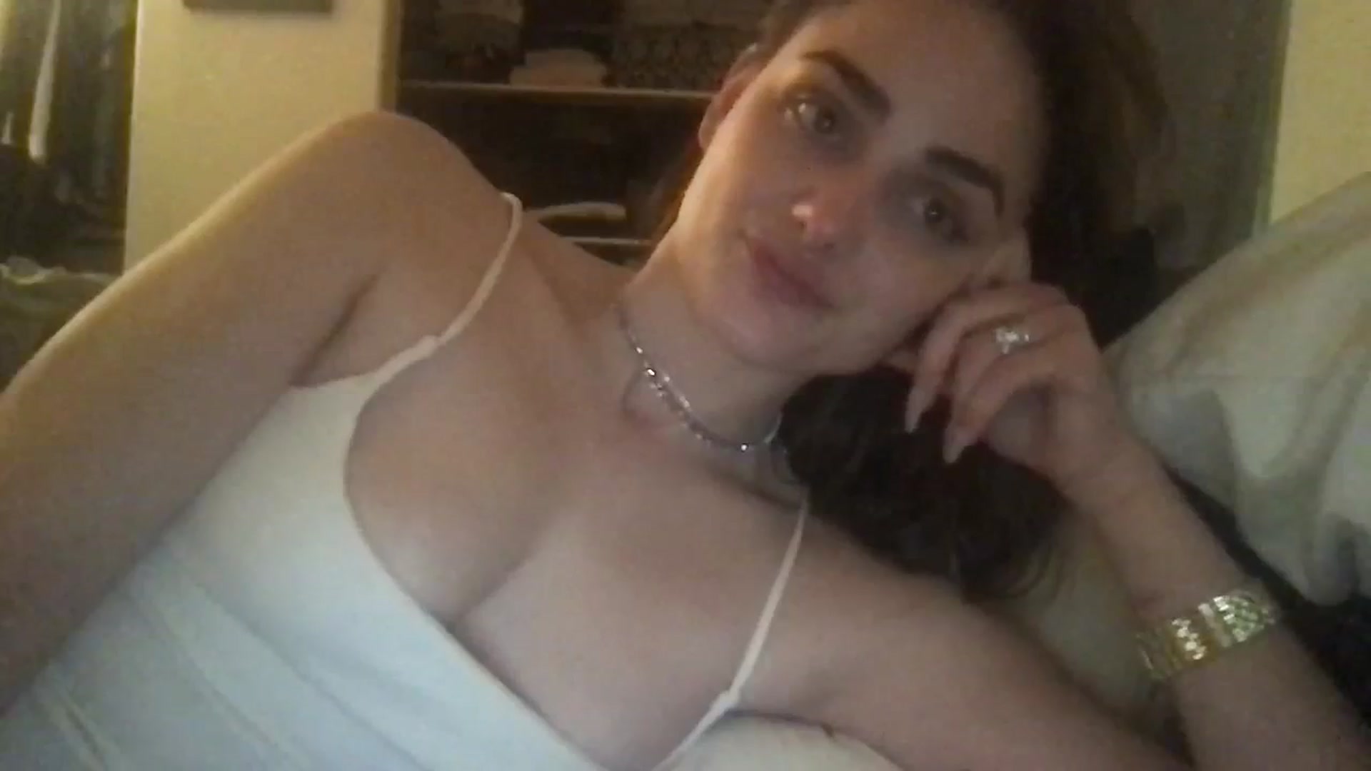Gallery image thumbnail from angelpuppygrl's myfreecams stream on, 05/25/2024, 16:15 image 13 of 20