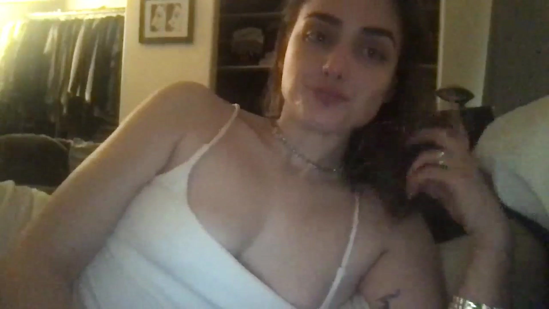 Gallery image thumbnail from angelpuppygrl's myfreecams stream on, 05/25/2024, 16:15 image 20 of 20