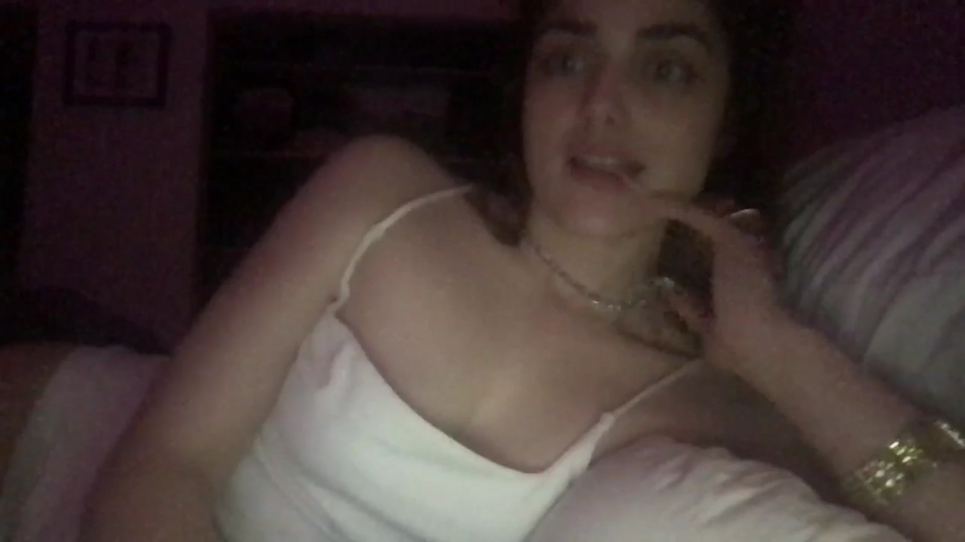 Gallery image thumbnail from angelpuppygrl's myfreecams stream on, 05/25/2024, 16:15 image 3 of 20