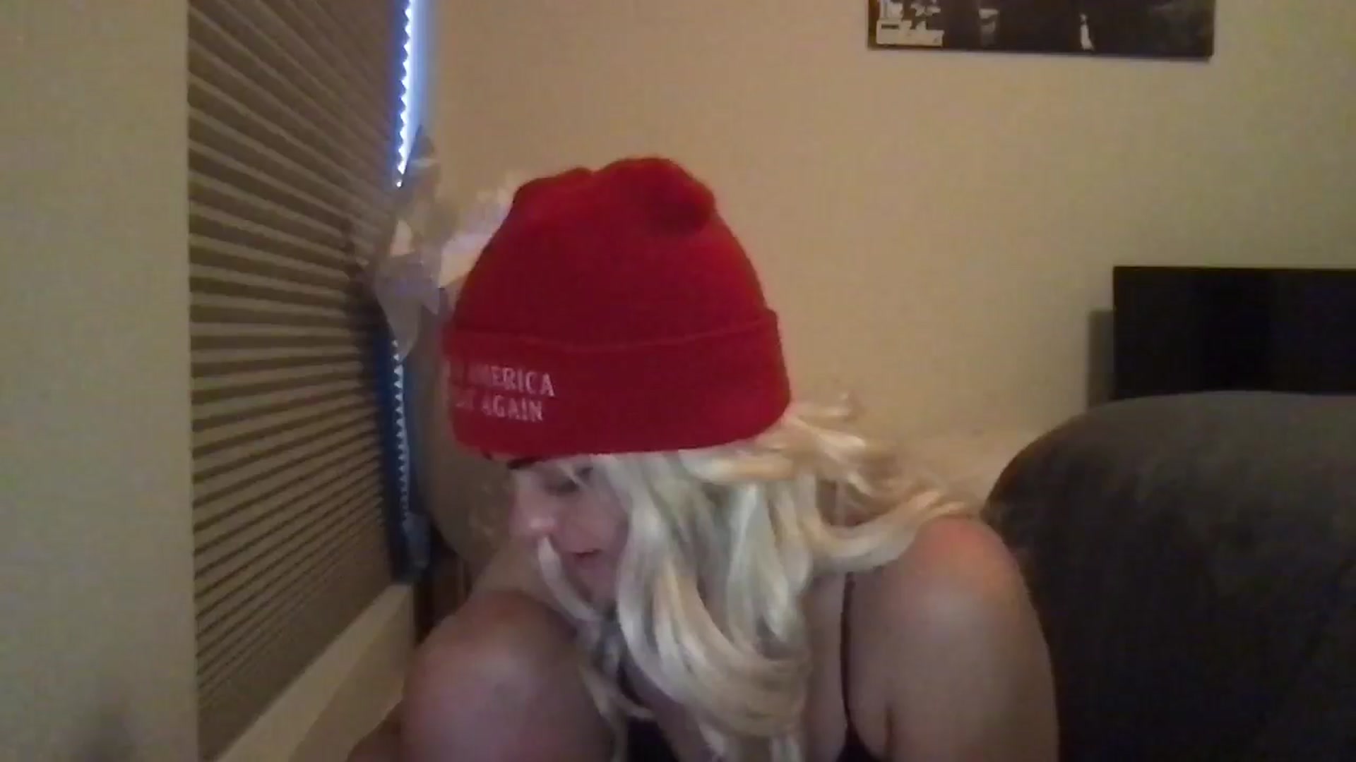 Gallery image thumbnail from angelpuppygrl's myfreecams stream on, 10/30/2024, 14:25 image 12 of 20