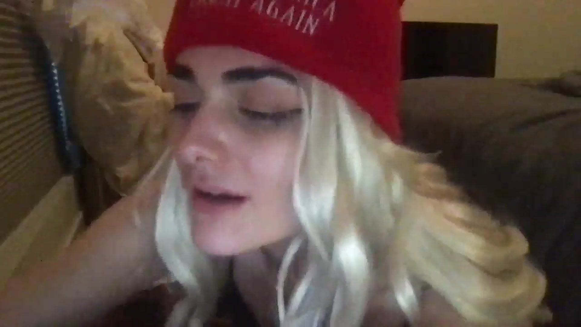 Gallery image thumbnail from angelpuppygrl's myfreecams stream on, 10/30/2024, 14:25 image 18 of 20