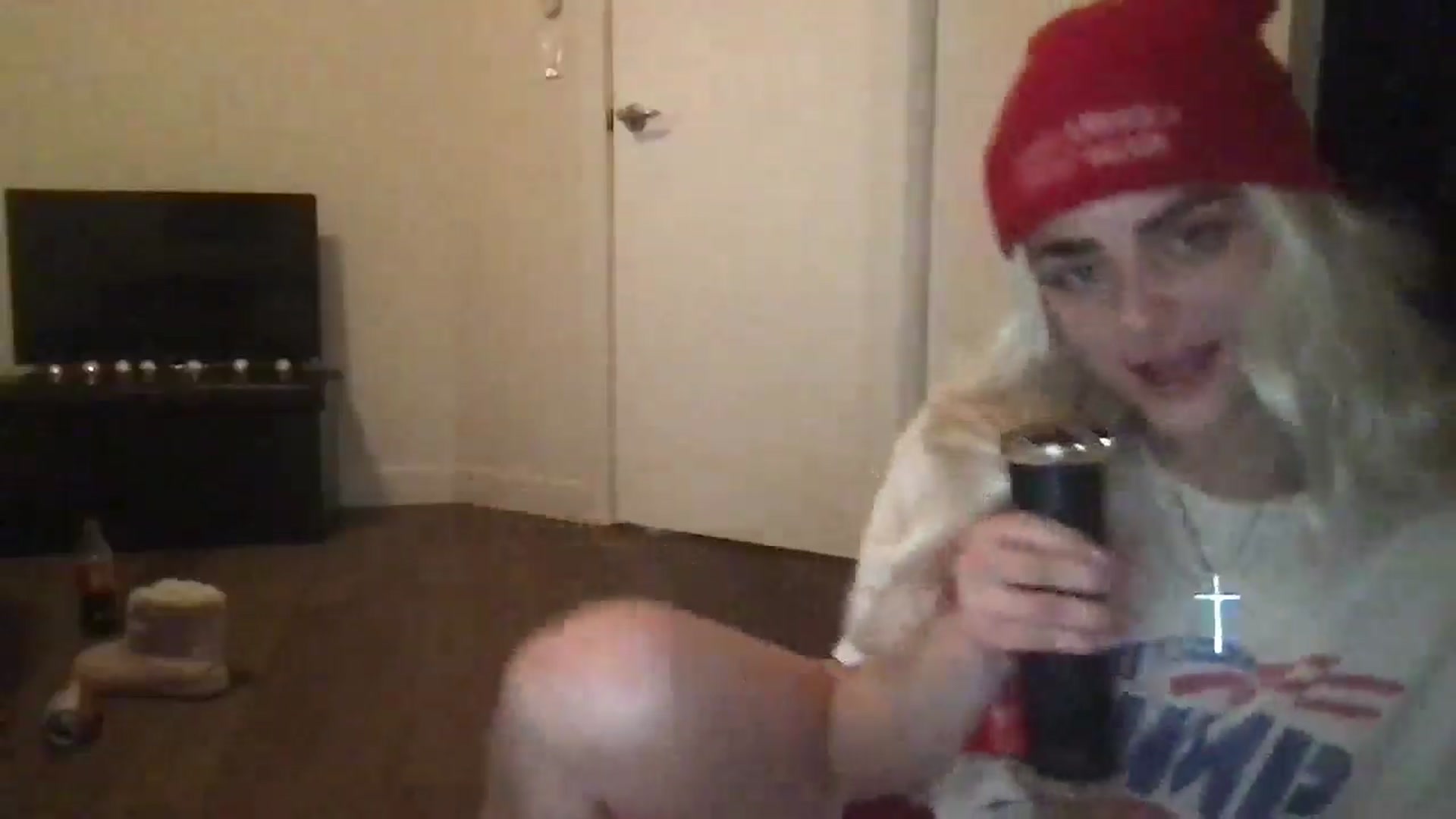 Gallery image thumbnail from angelpuppygrl's myfreecams stream on, 10/30/2024, 15:37 image 15 of 20
