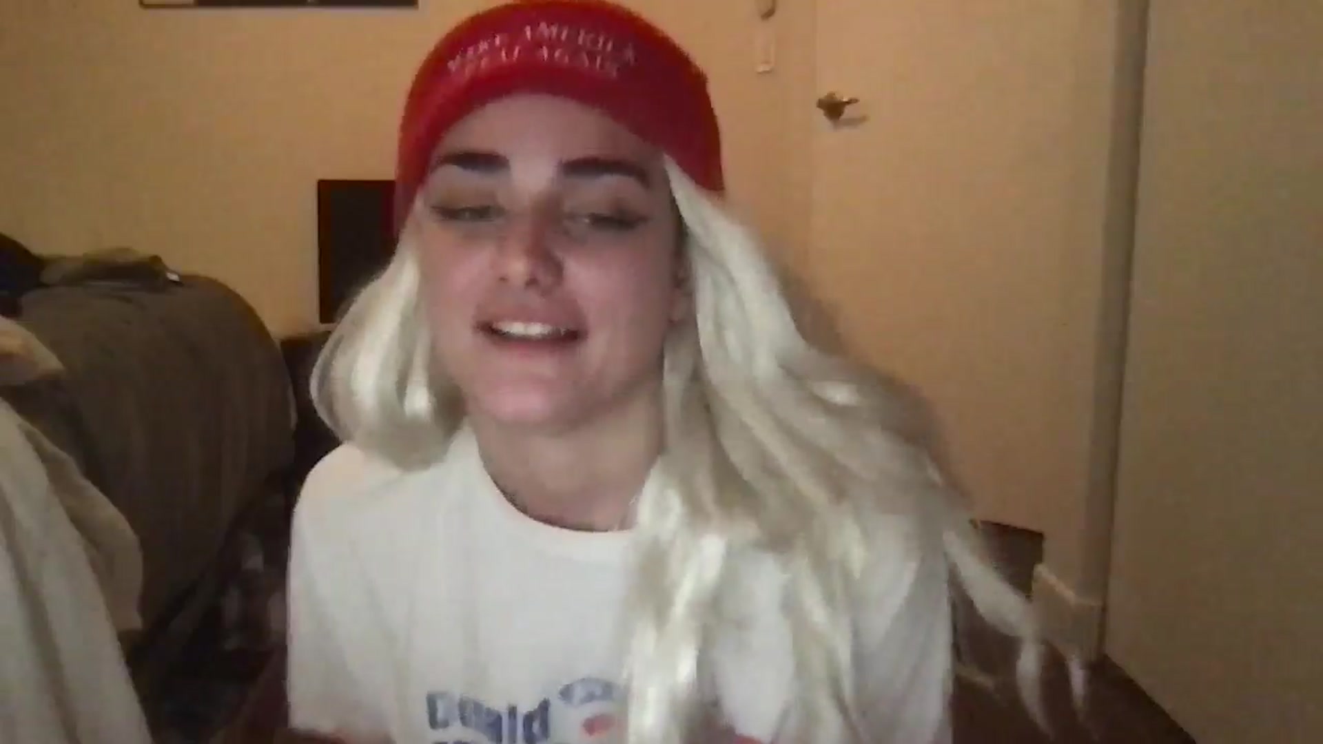 Gallery image thumbnail from angelpuppygrl's myfreecams stream on, 10/30/2024, 15:37 image 10 of 20